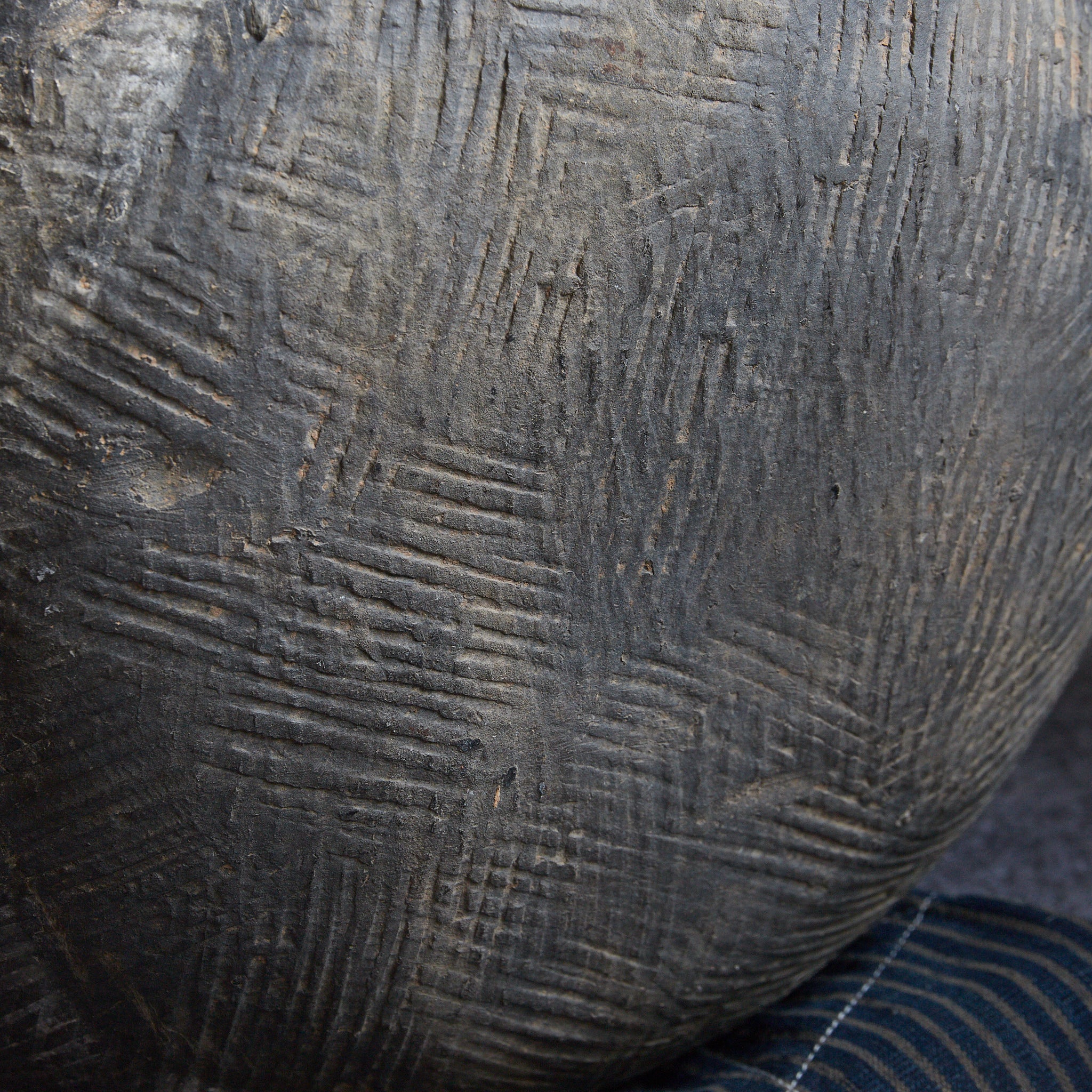 جرة، سوزو، بـ زخرفة مضغوطة ، فترة كاماكورا(1185–1333 ميلاديًا)