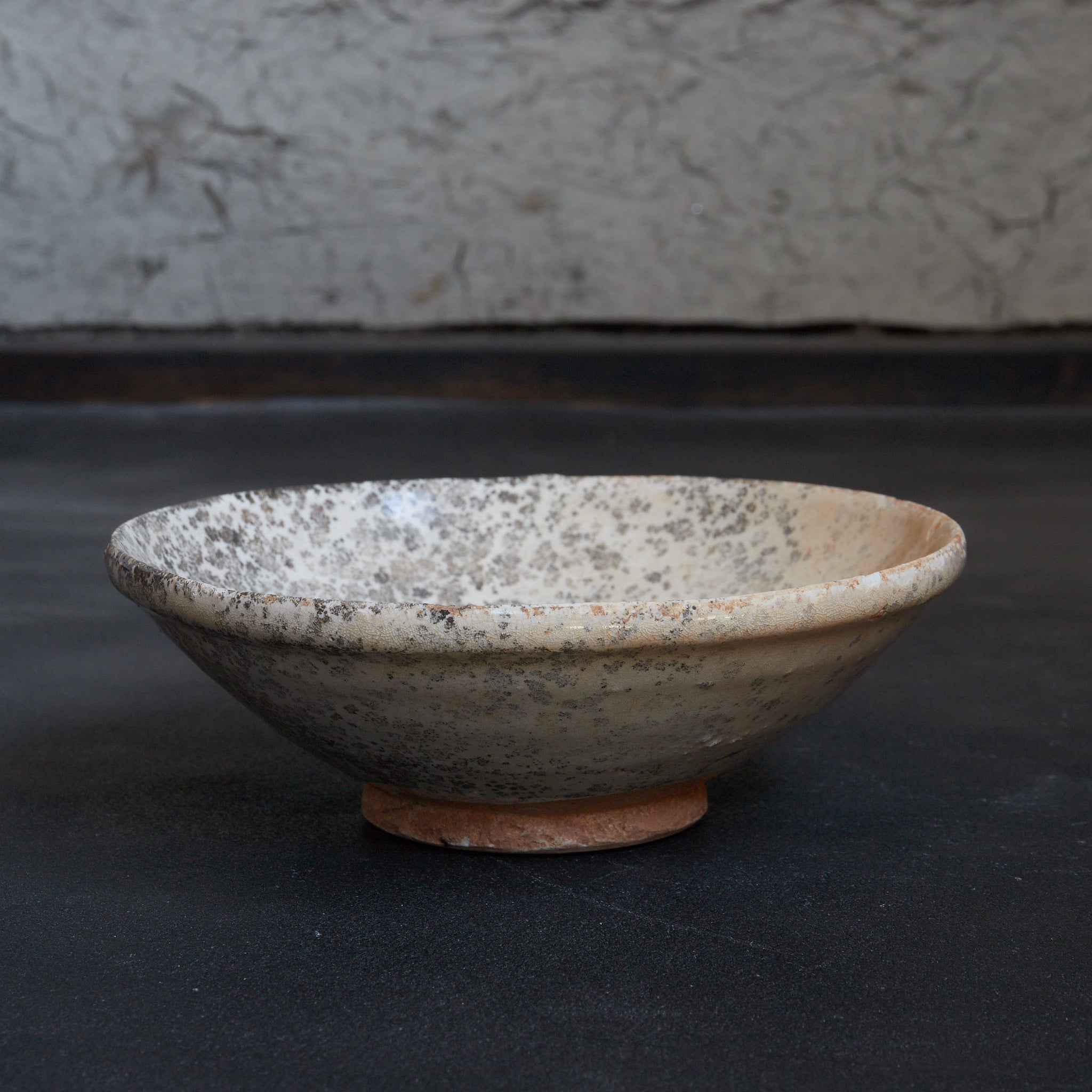 宋代 霜斑白釉碗(960–1279CE)