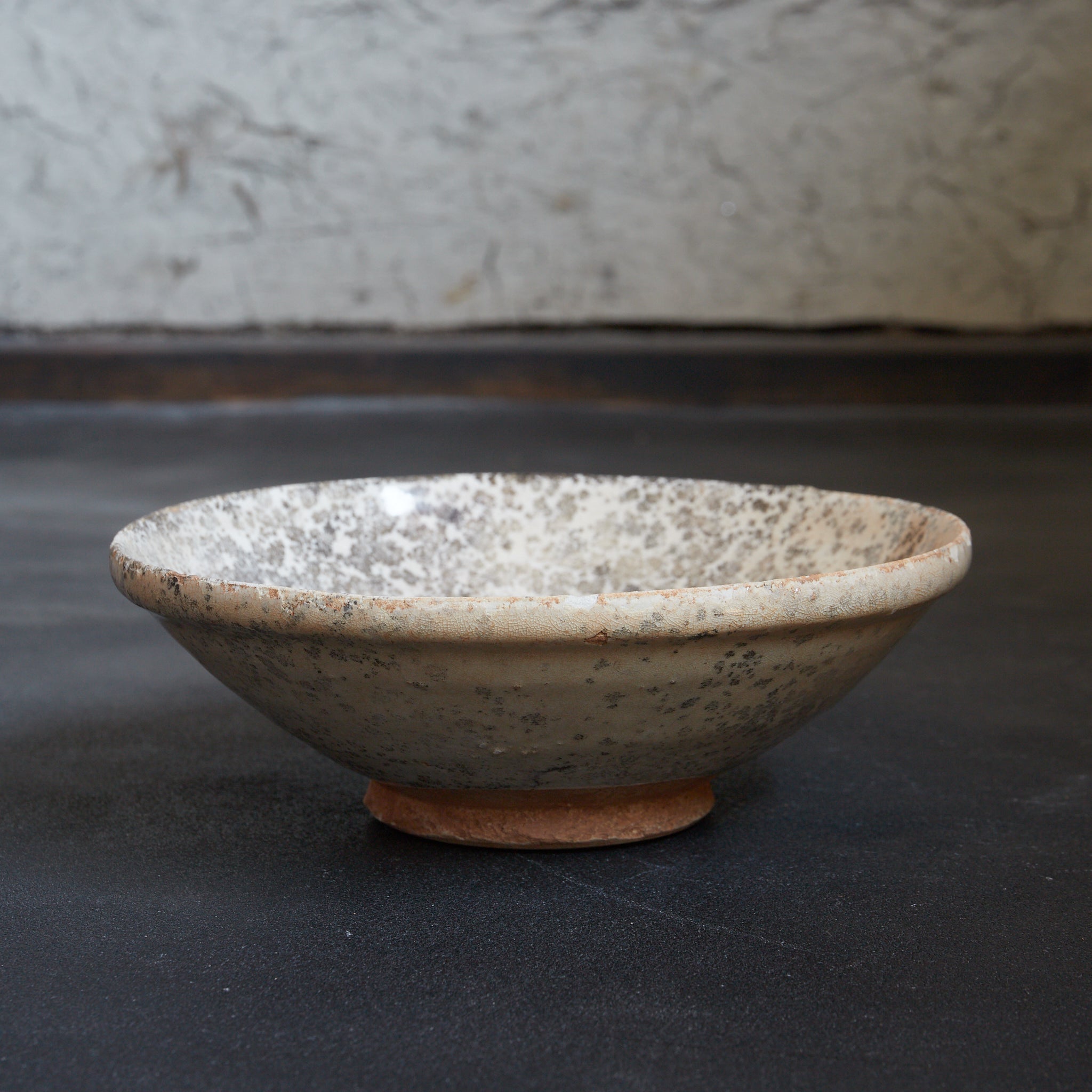 宋代 霜斑白釉碗(960–1279CE)