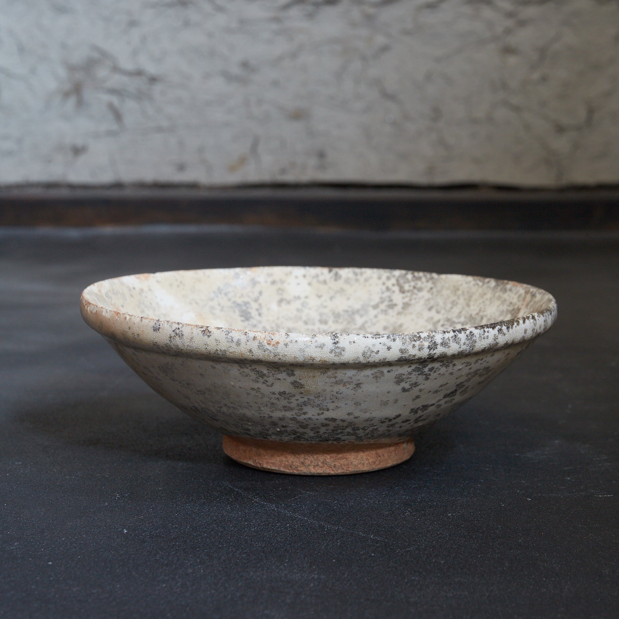 宋代 霜斑白釉碗(960–1279CE)