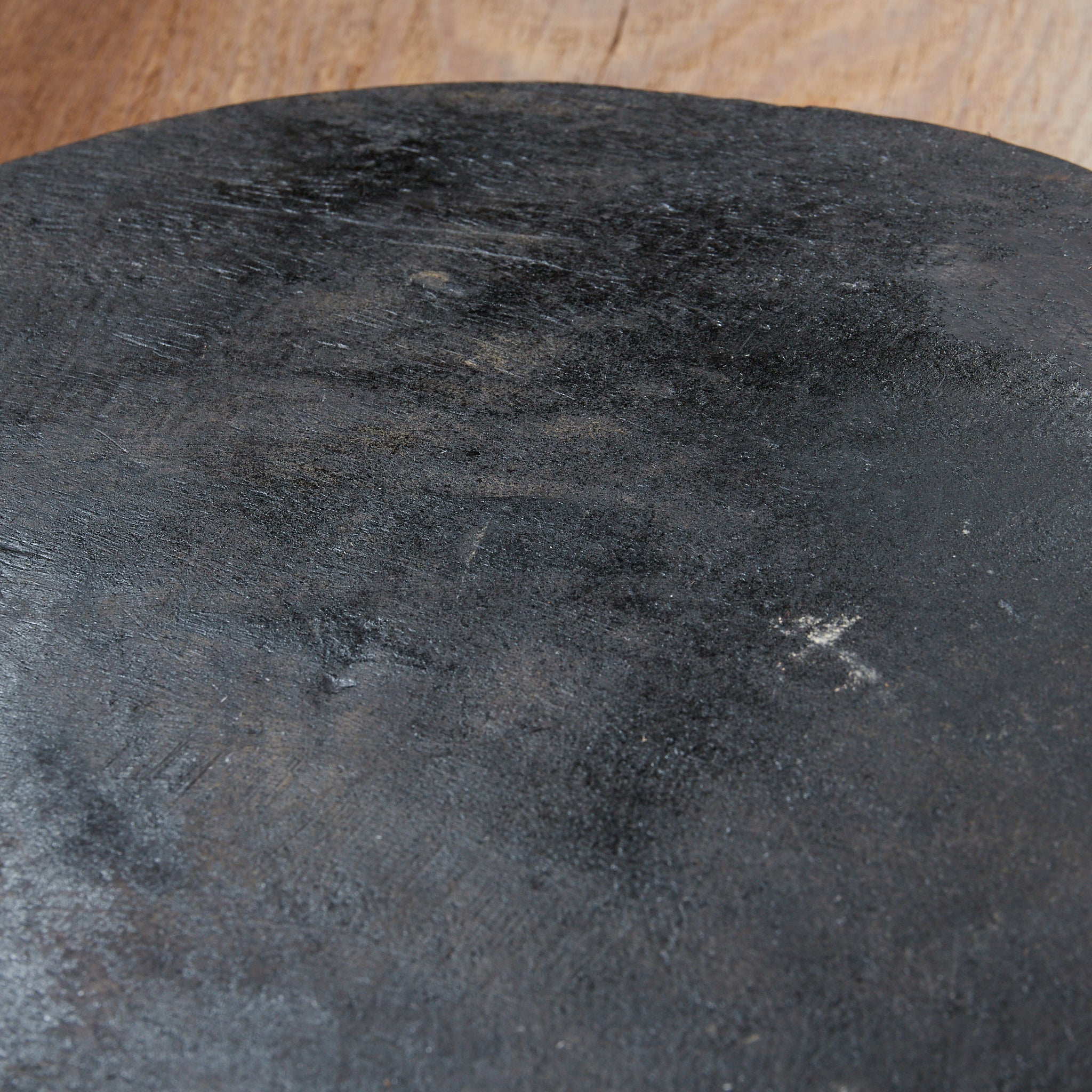 UTENSILE IN LEGNO, Mitate (tavolino da tè), A, Antichità indiana, Età moderna iniziale (XVI–XIX secolo) | Immagine di dettaglio 25