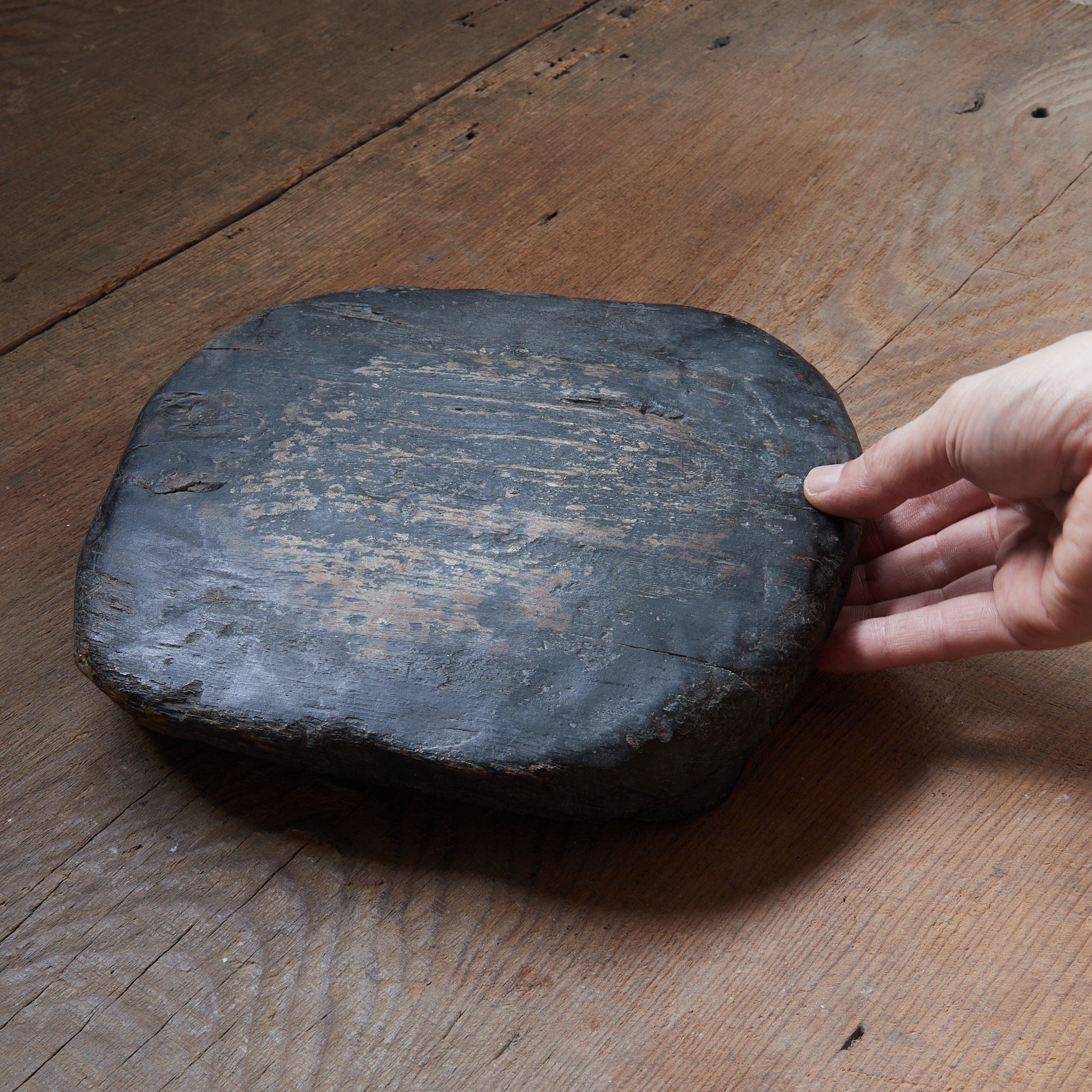 UTENSILE IN LEGNO, Mitate (tavolino da tè), D, Antichità indiana, Età moderna iniziale (XVI–XIX secolo)