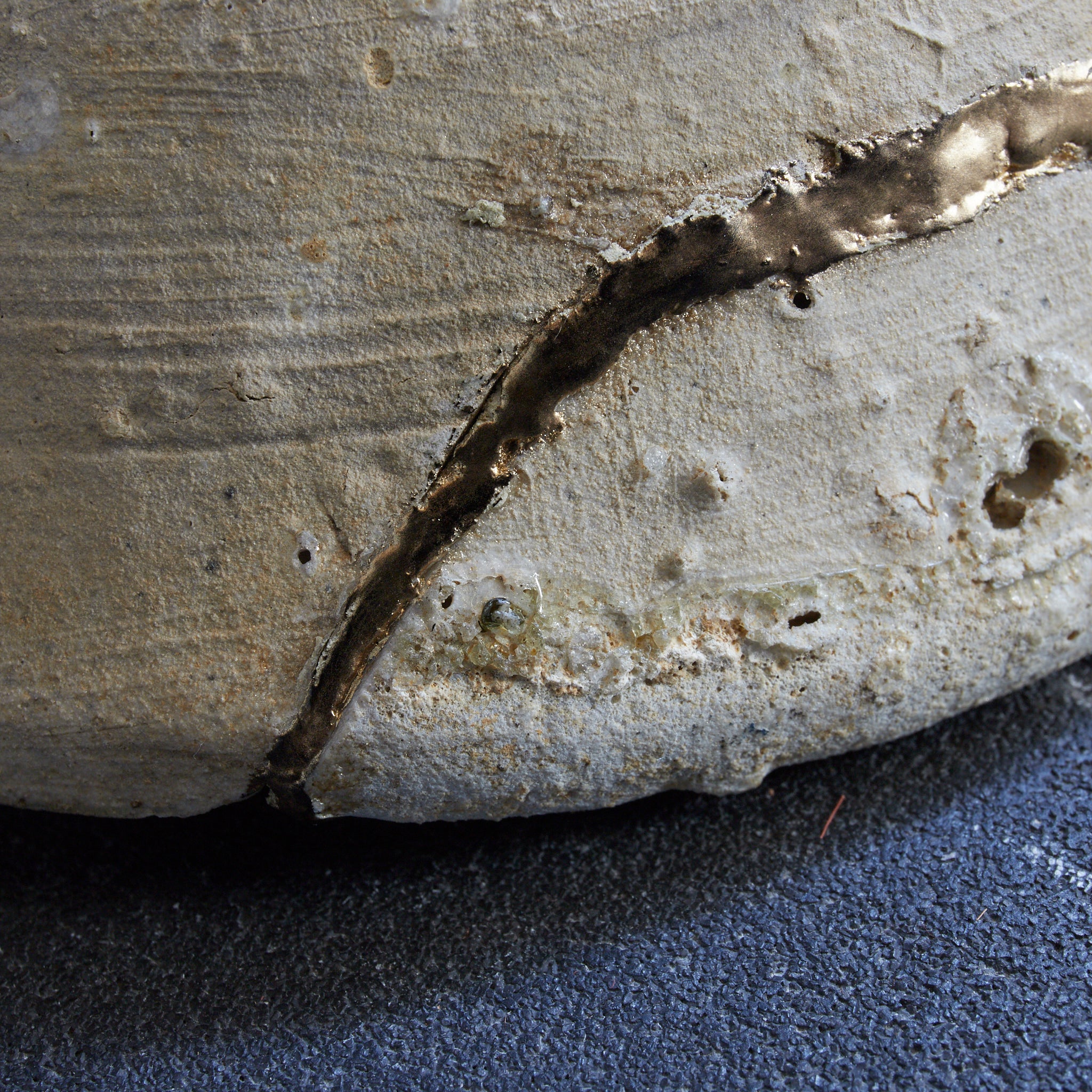 YAMACHAWAN (BERGSCHALE), Sanage, ascheglasiert, A, Kamakura-Zeit (1185–1333 n. Chr.) | Detailansicht 20