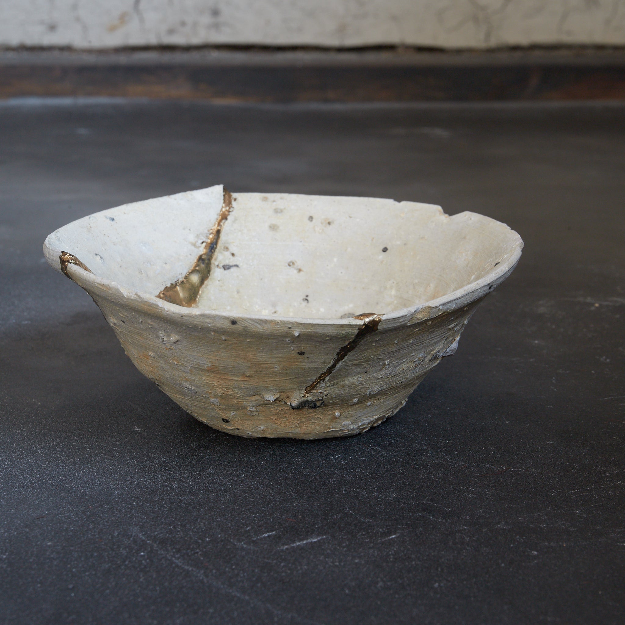 YAMACHAWAN (BERGSCHALE), Sanage, ascheglasiert, B, Kamakura-Zeit (1185–1333 n. Chr.) | Detailansicht 8
