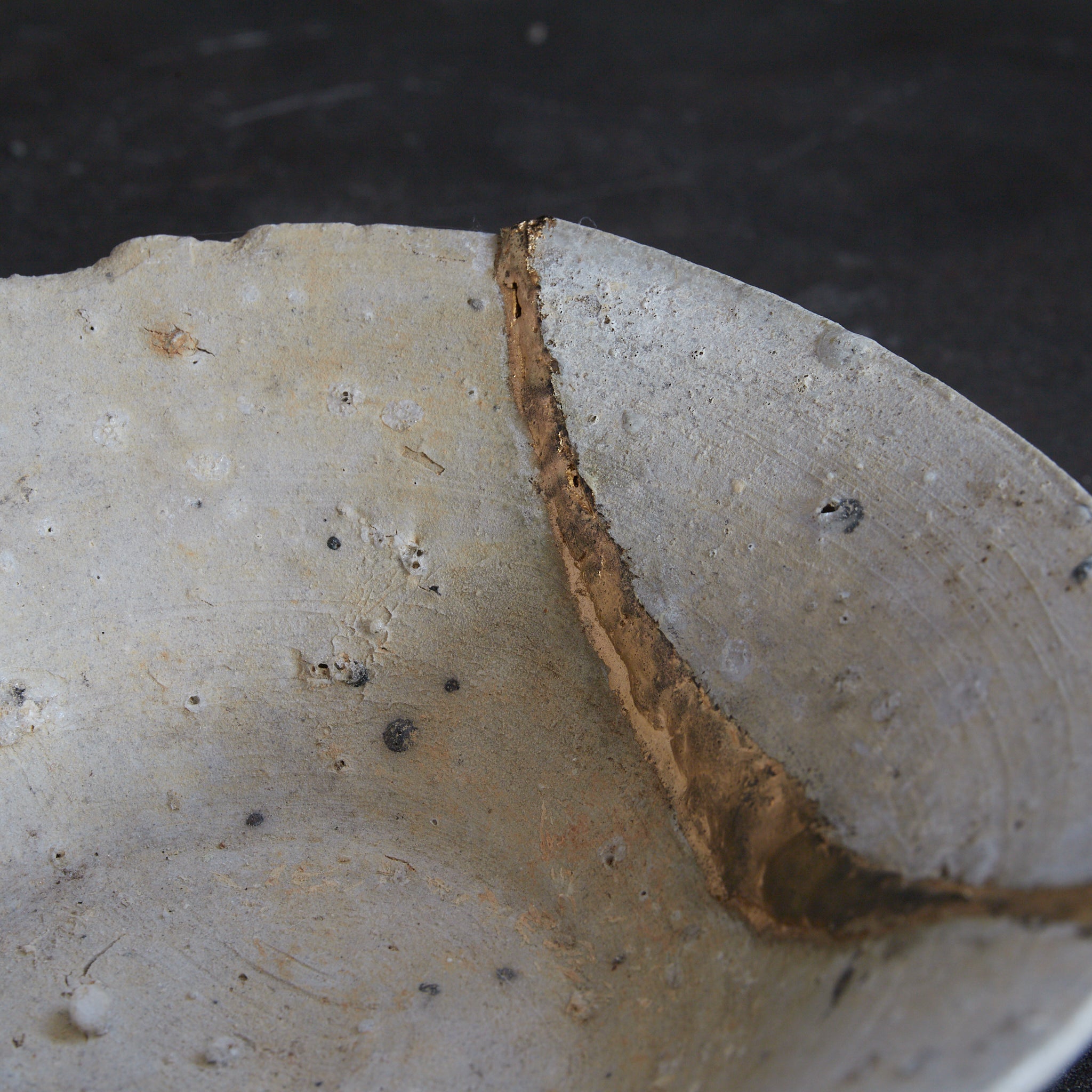 YAMACHAWAN (MOUNTAIN TEA BOWL), Sanage, ash-glazed, B, Kamakura Period (1185–1333 CE) | Detail image 34