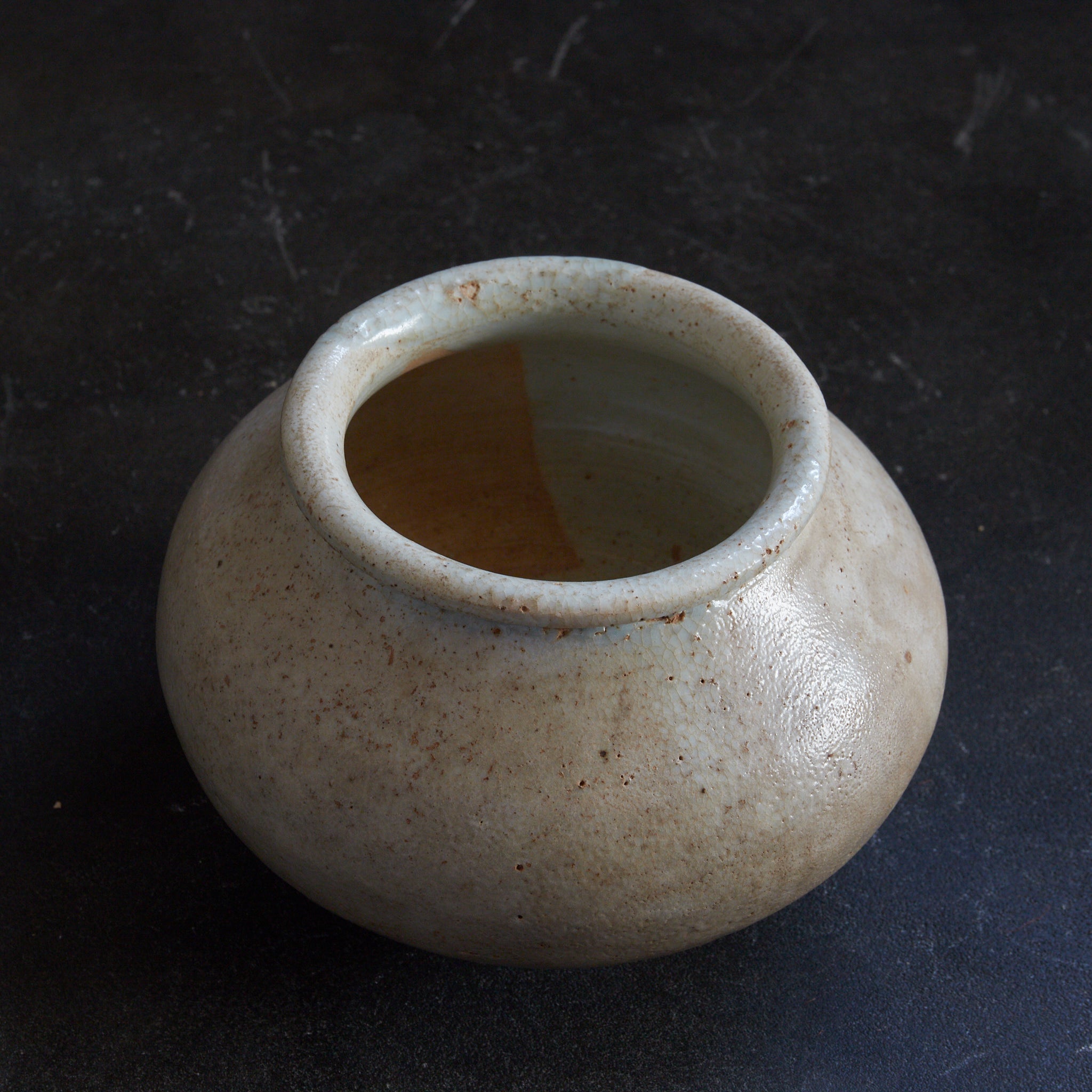 VASO GLOBULARE, Porcellana bianca, Dinastia Joseon (1392–1897 d.C.) | Immagine di dettaglio 16