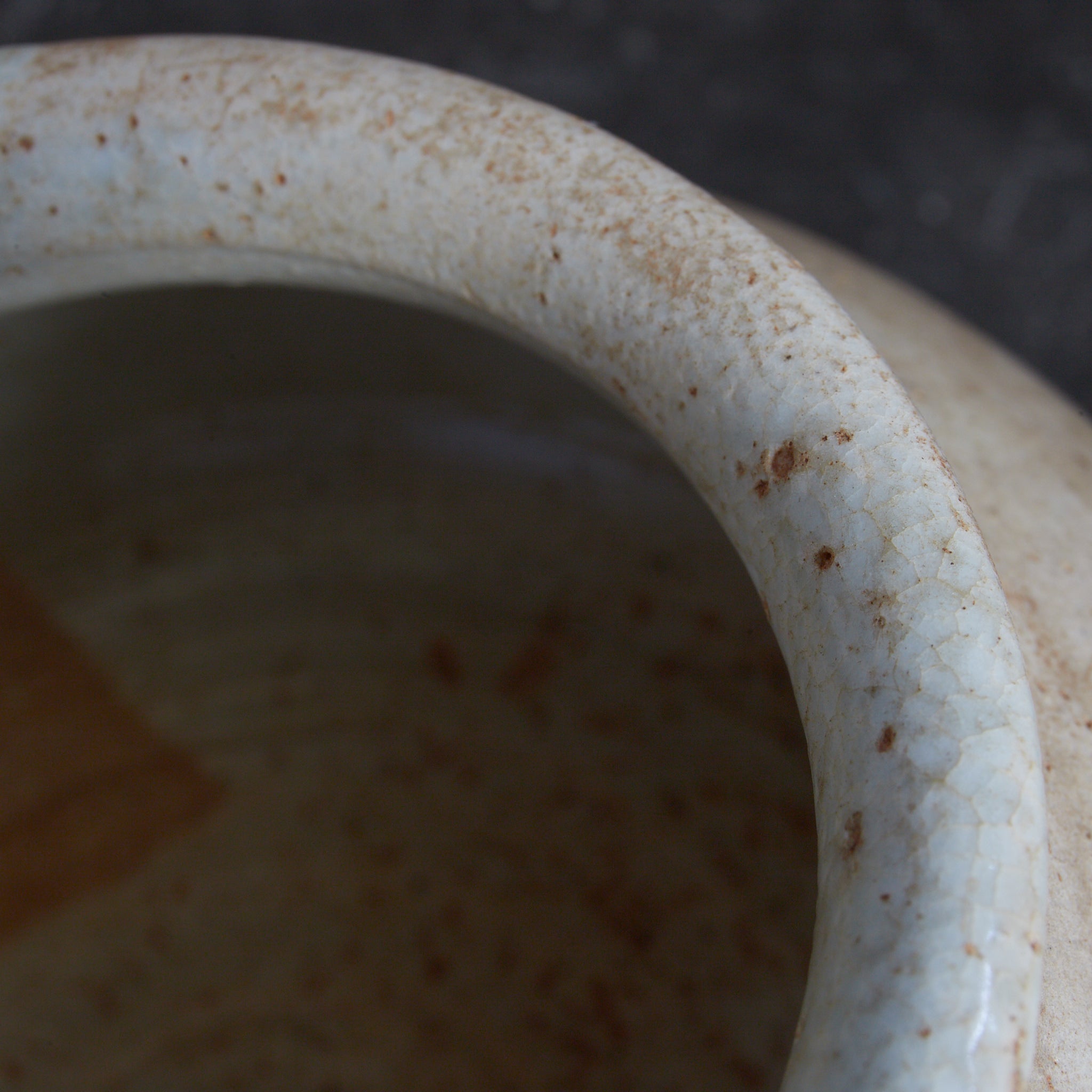 VASO GLOBULARE, Porcellana bianca, Dinastia Joseon (1392–1897 d.C.) | Immagine di dettaglio 29