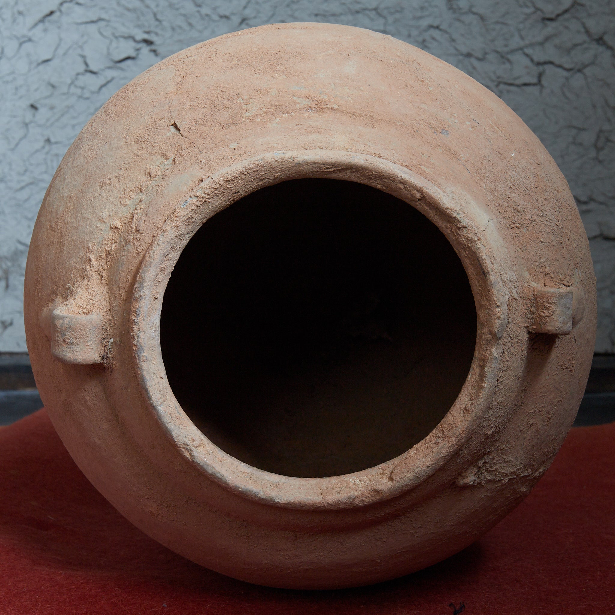 MELONENRIPPENFÖRMIGES ZWEIHENKELGEFÄSS, Blaugrün glasiert, Tang–Song-Zeit (618–1279 n. Chr.) | Detailansicht 8