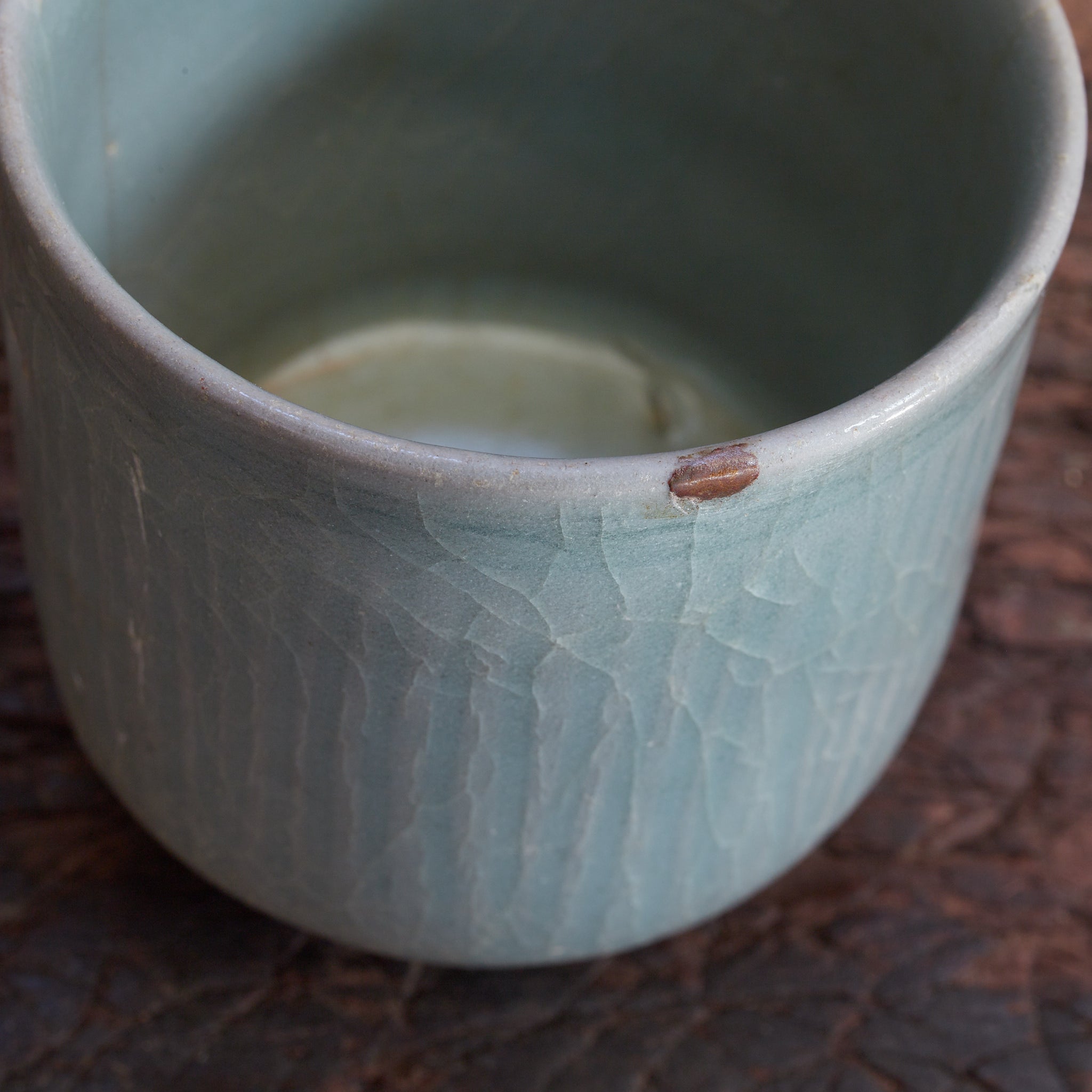 GOBELET CYLINDRIQUE, Céladon, Avec boîte en bois, Dynastie Goryeo (918–1392 apr. J.-C.) | Image de détail 23