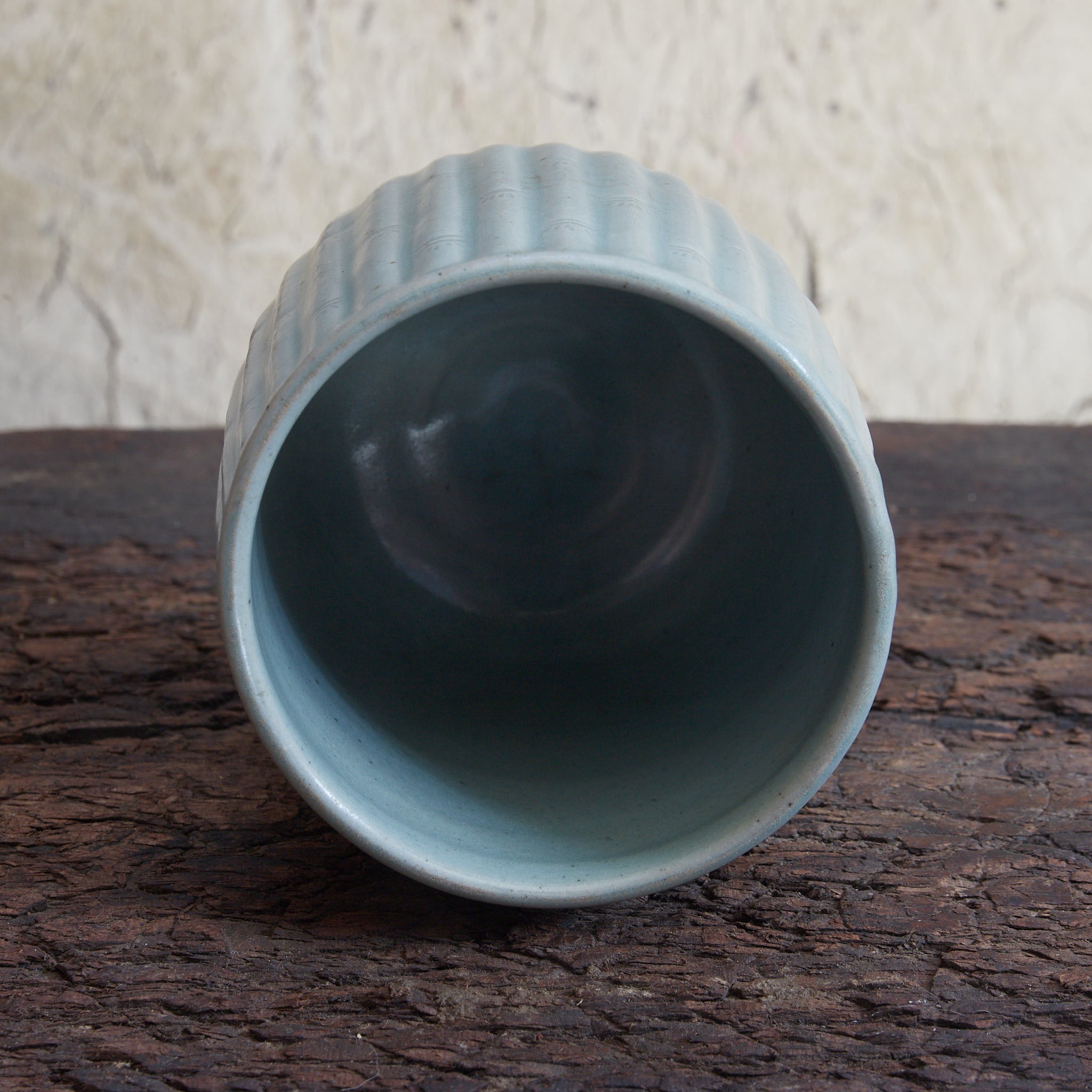 CYLINDRICAL CUP, Celadon with relief-carved bamboo-joint pattern, With wooden box, Goryeo Dynasty (918–1392 CE) | Detail image 10
