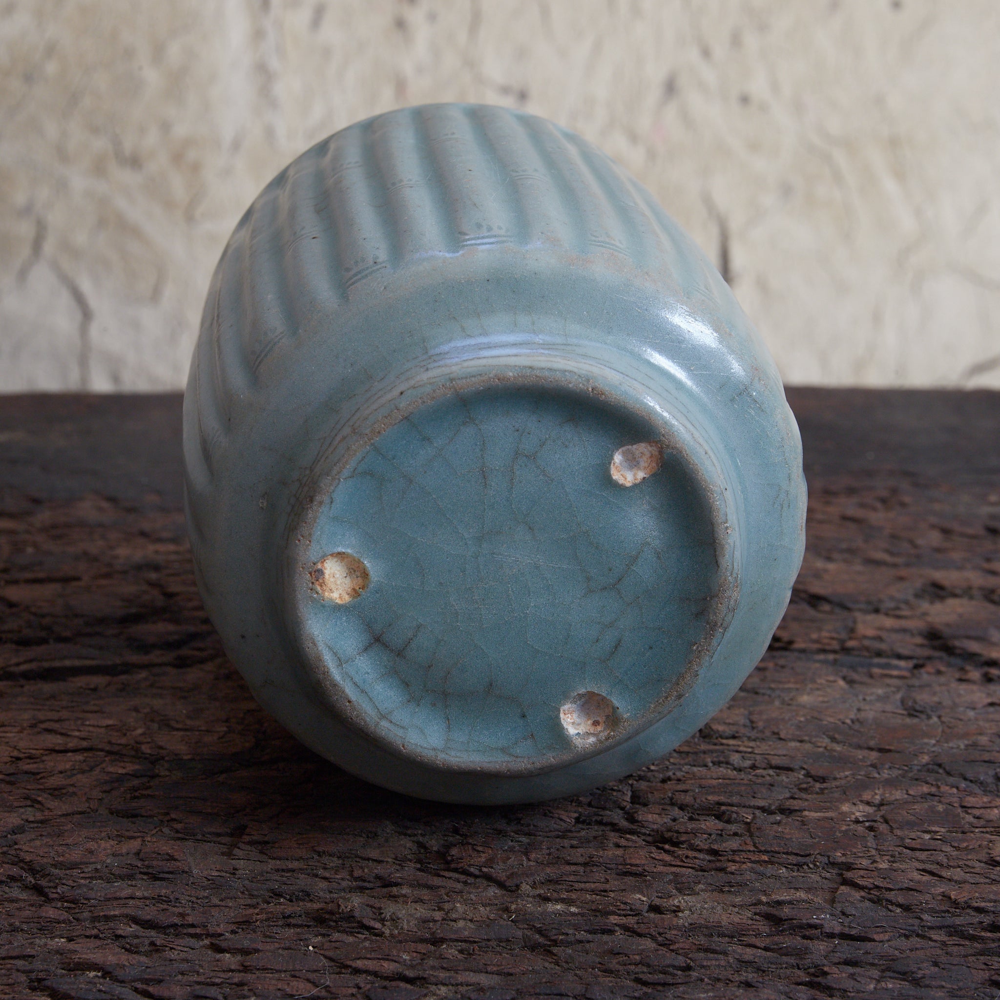 CYLINDRICAL CUP, Celadon with relief-carved bamboo-joint pattern, With wooden box, Goryeo Dynasty (918–1392 CE) | Detail image 11