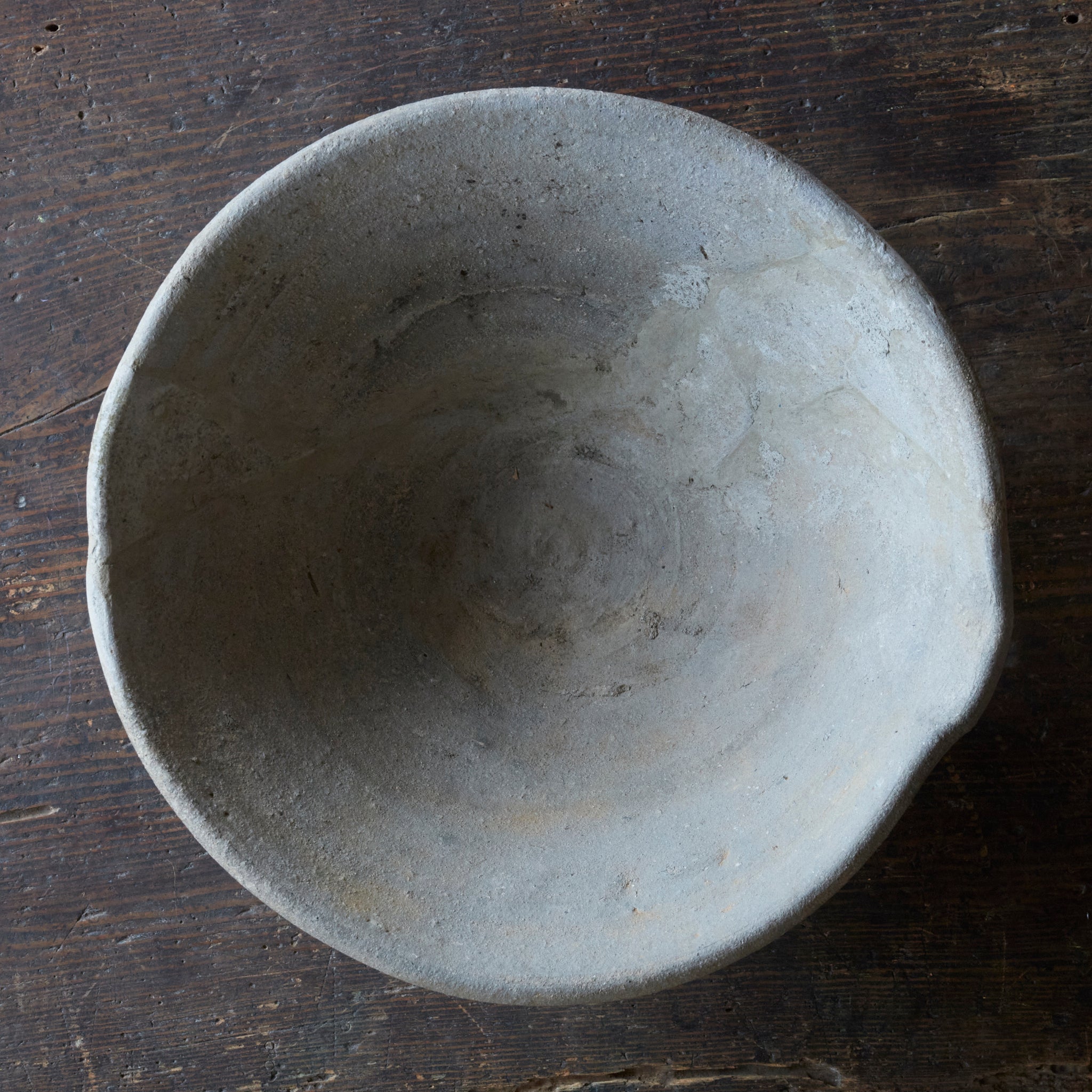 CUENCO CON PICO GRANDE, Sanage, Período Kamakura(1185–1333 d. C.)