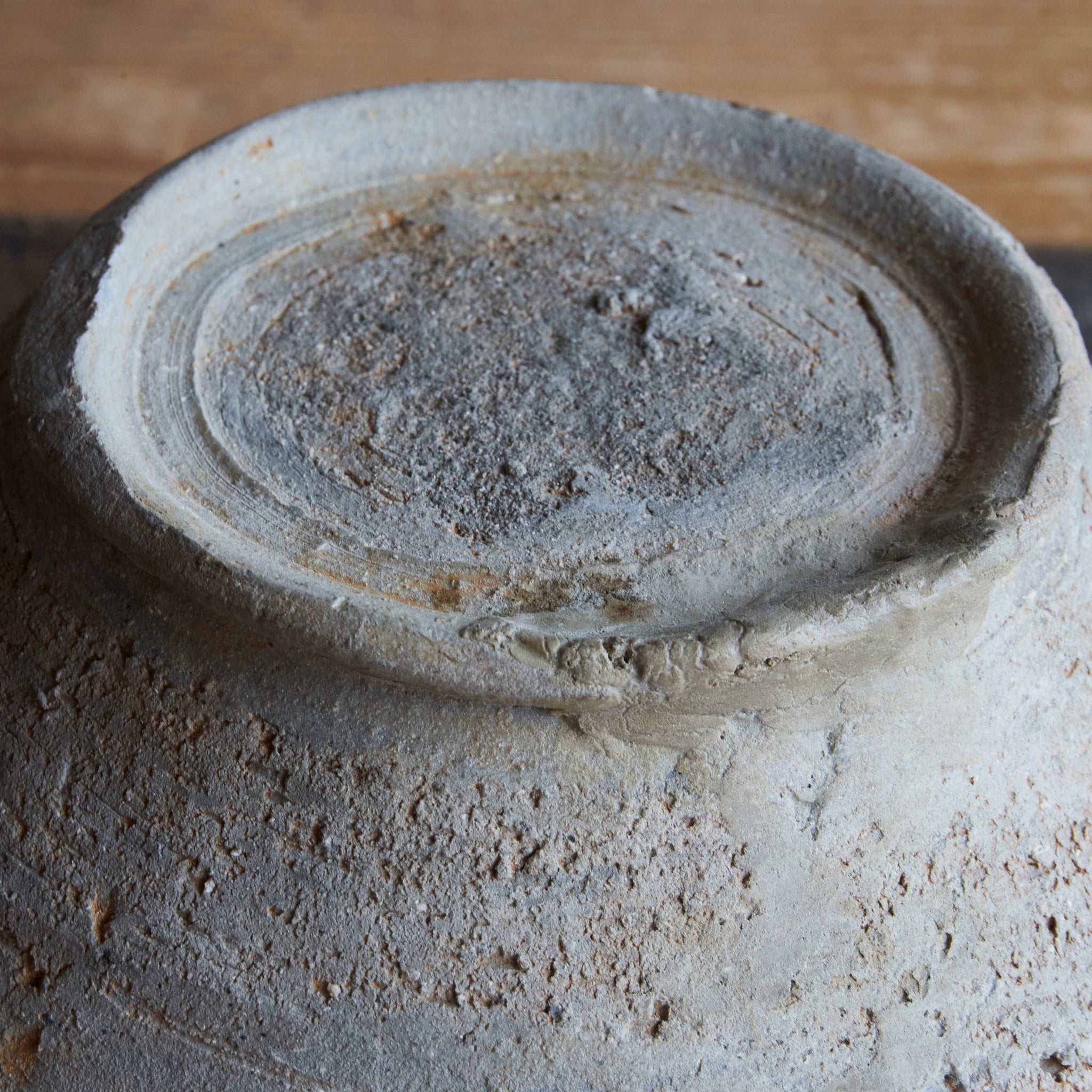 CUENCO CON PICO GRANDE, Sanage, Período Kamakura(1185–1333 d. C.)