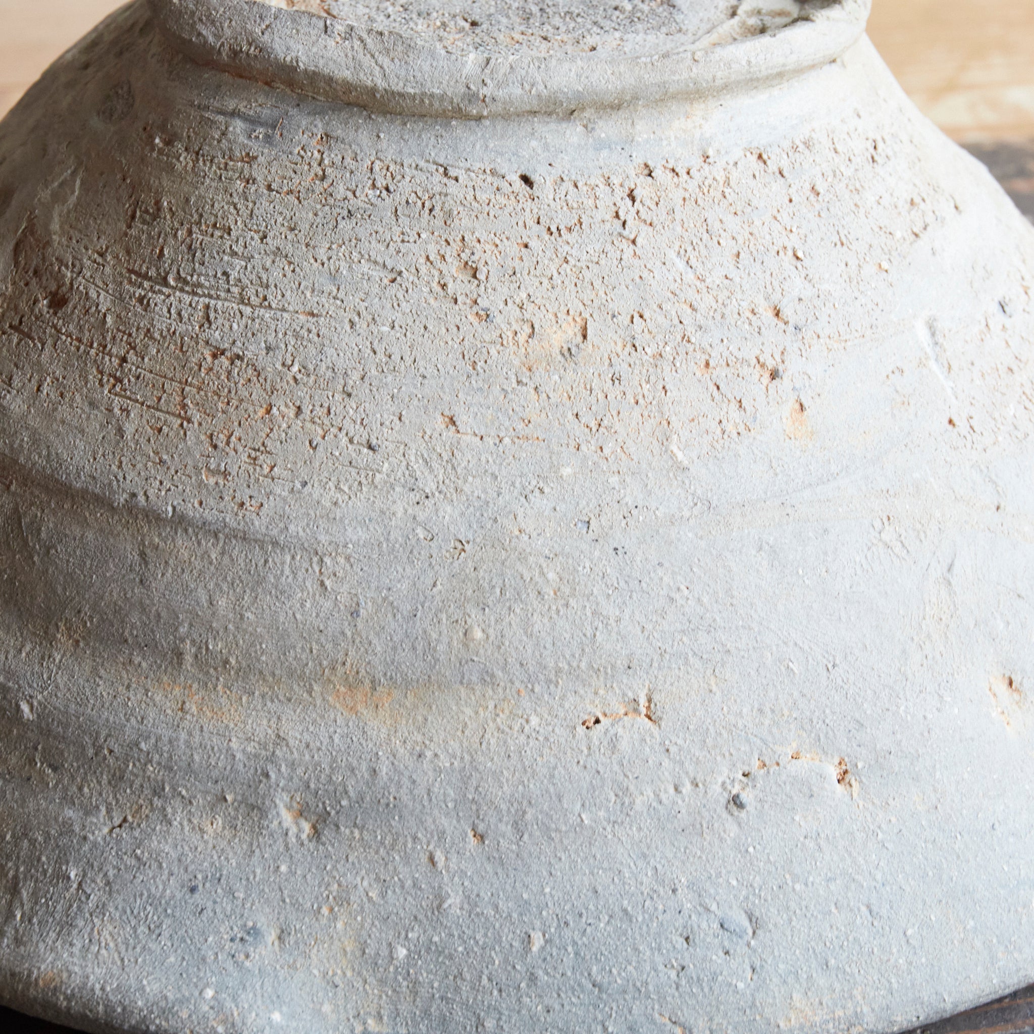 CUENCO CON PICO GRANDE, Sanage, Período Kamakura(1185–1333 d. C.)
