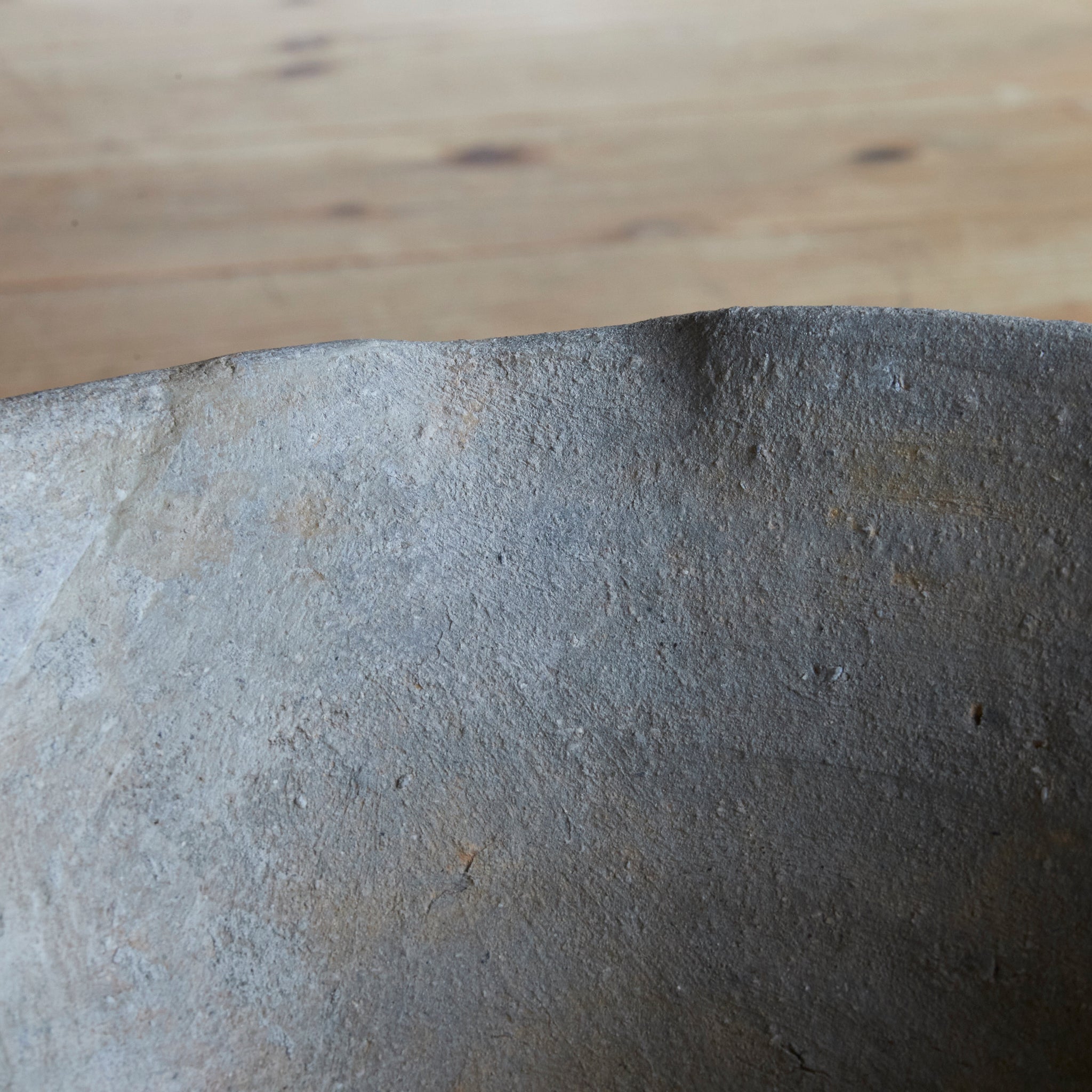 CUENCO CON PICO GRANDE, Sanage, Período Kamakura(1185–1333 d. C.)