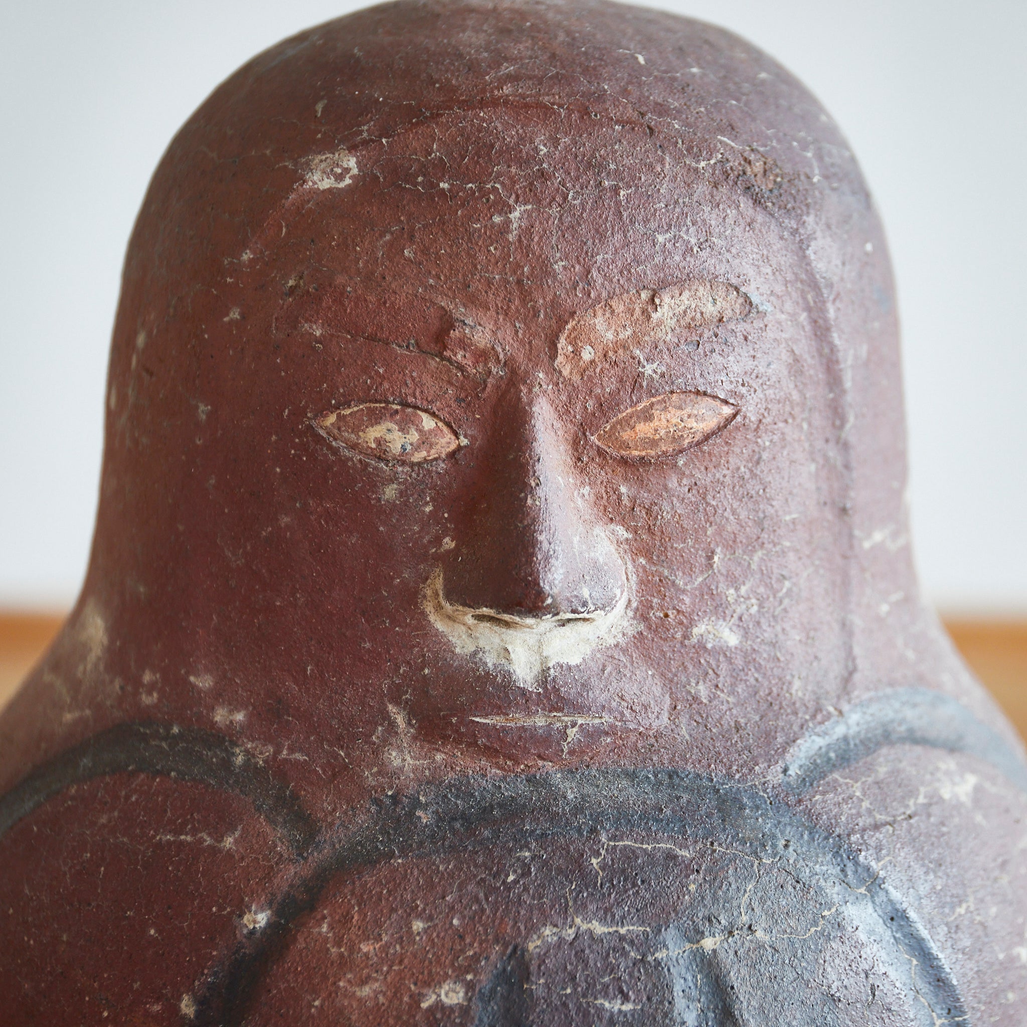 BRASERO CON FORMA DE DARUMA, Mingei, Período Meiji(1868–1912 d. C.)