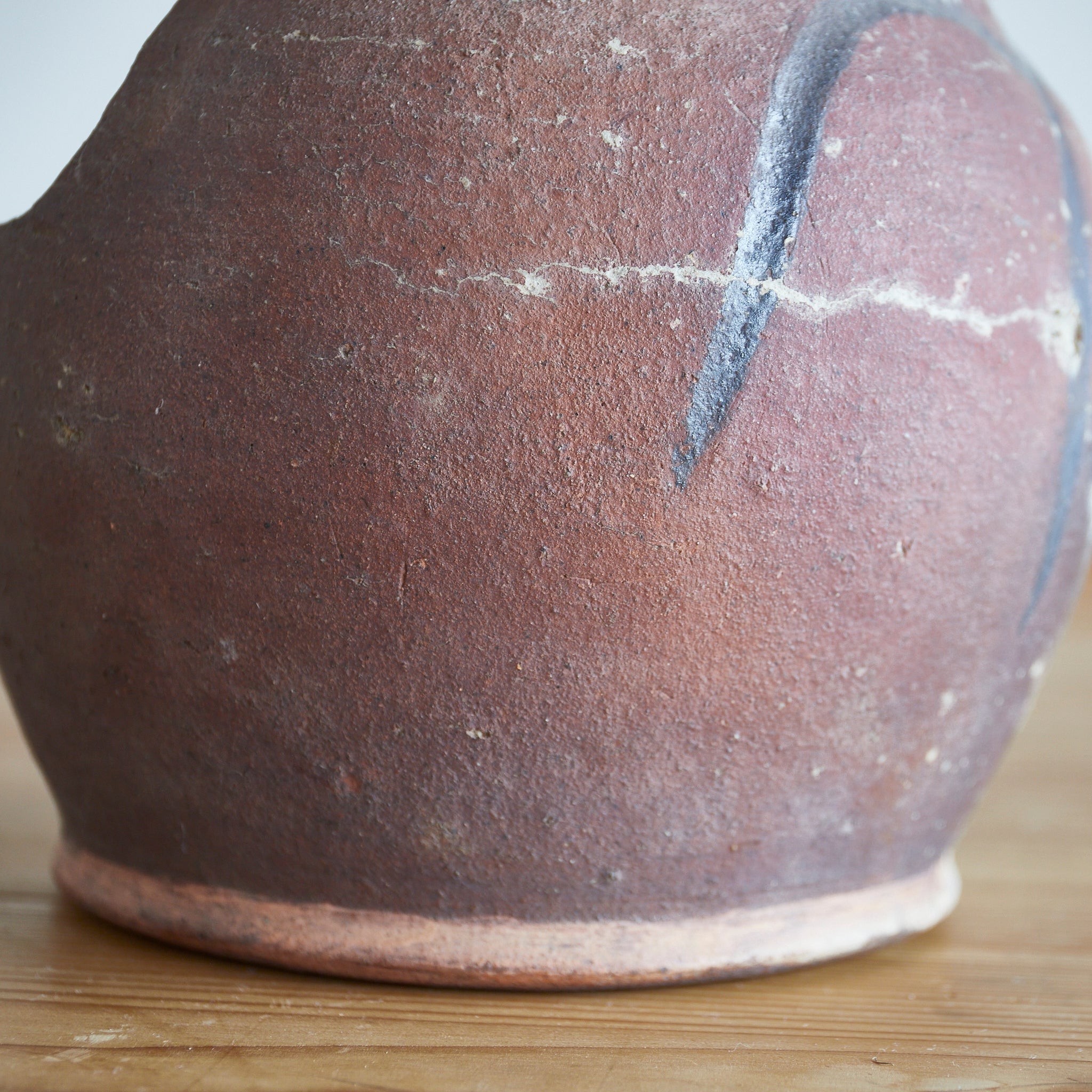 BRASERO CON FORMA DE DARUMA, Mingei, Período Meiji(1868–1912 d. C.)