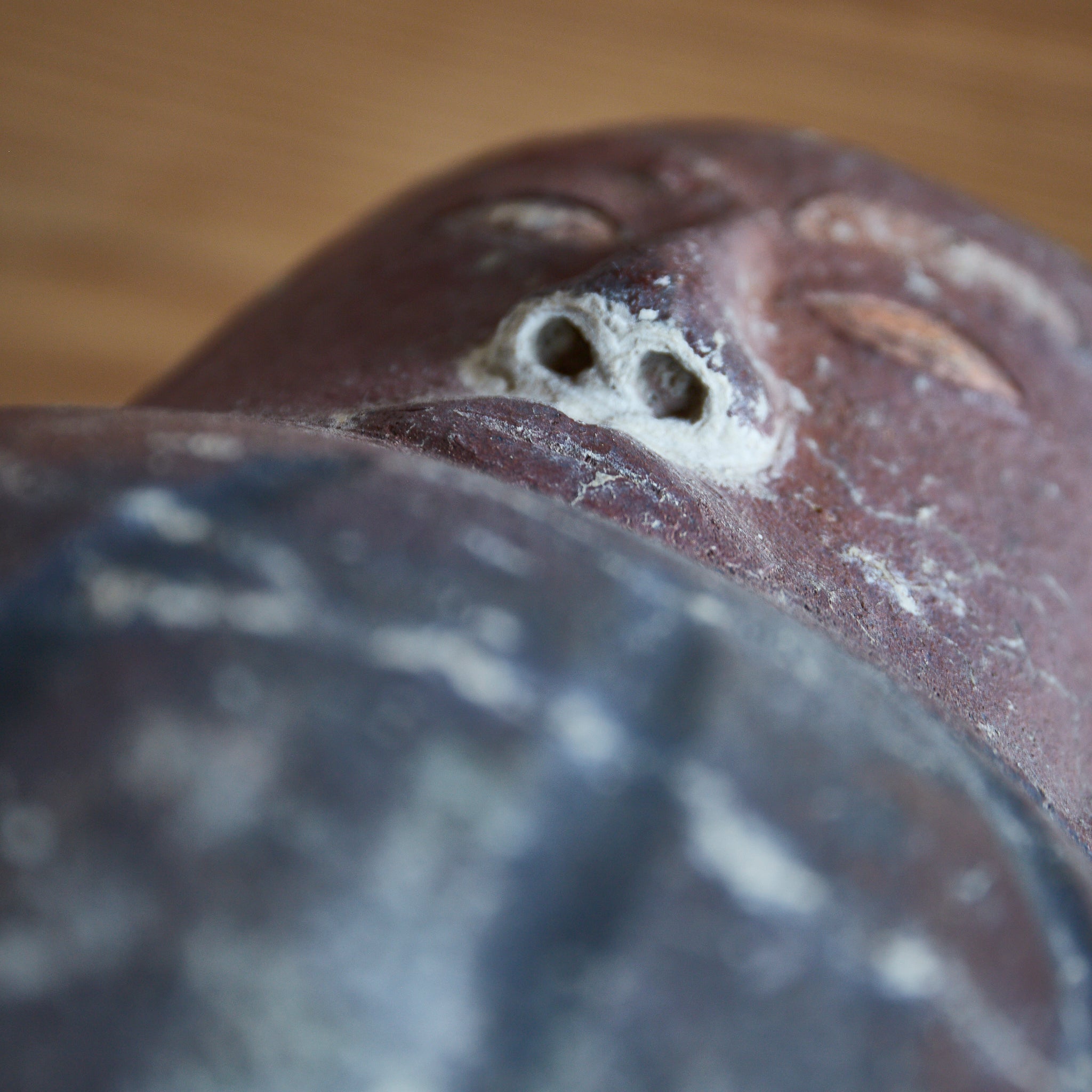 BRASERO CON FORMA DE DARUMA, Mingei, Período Meiji(1868–1912 d. C.)