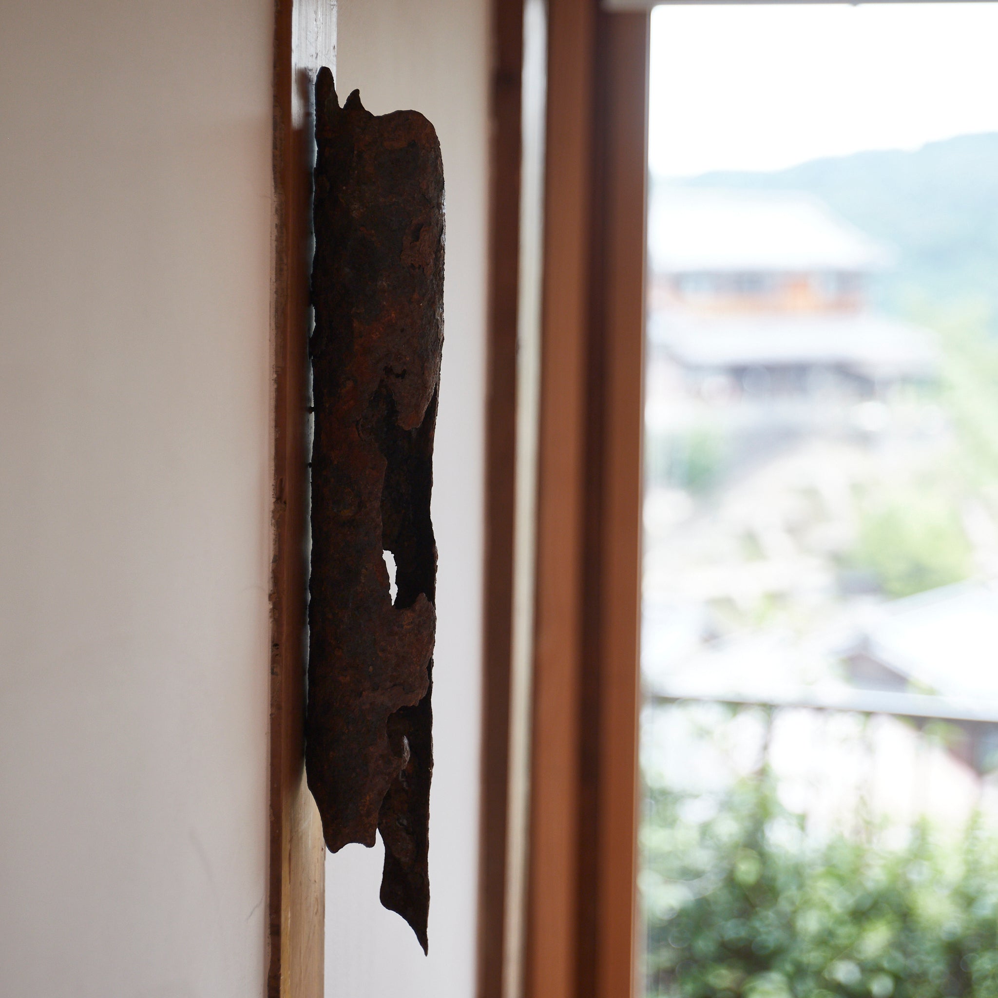 COLGANTE DE PARED DE HIERRO ANTIGUO OXIDADO