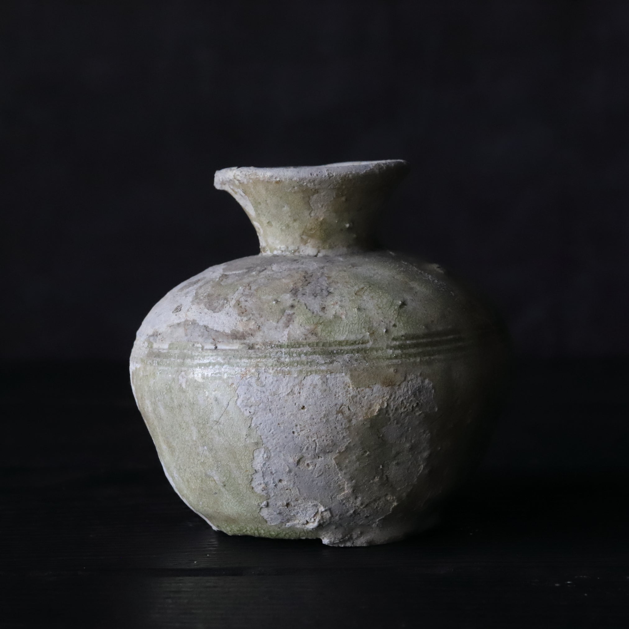 جرة برقبة قصيرة، فرن ساناغه ، فترة كاماكورا(1185–1333 ميلاديًا)