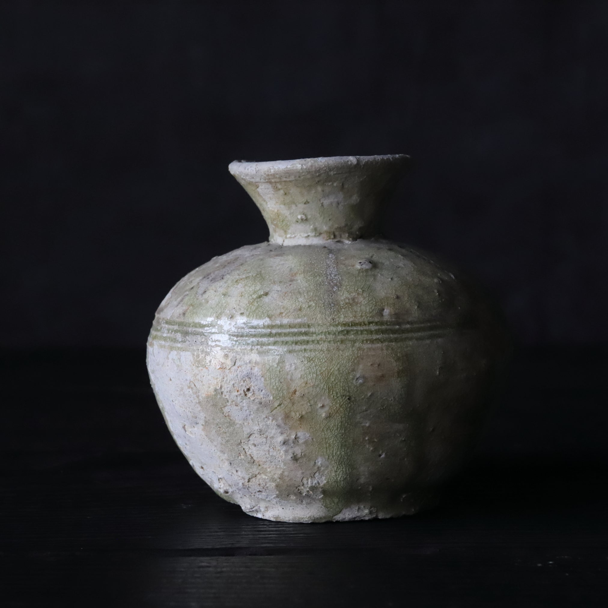 جرة برقبة قصيرة، فرن ساناغه ، فترة كاماكورا(1185–1333 ميلاديًا)