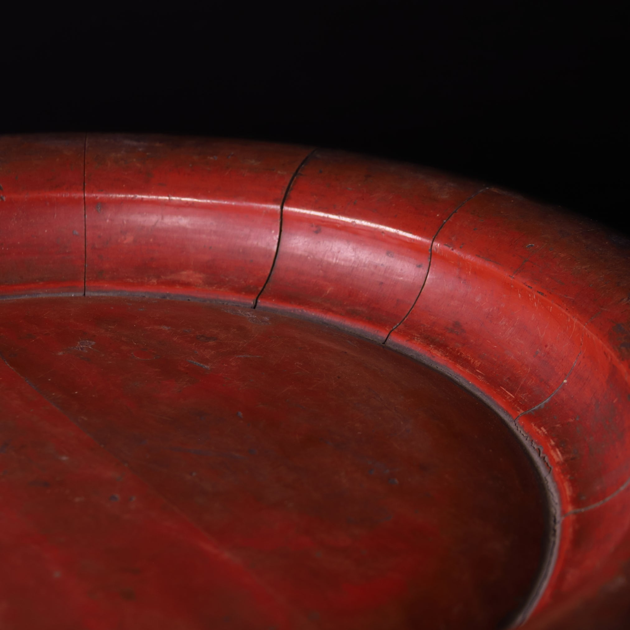 WOODEN FOOTED TRAY, ø 34 cm, Qing Dynasty(1616–1911CE)