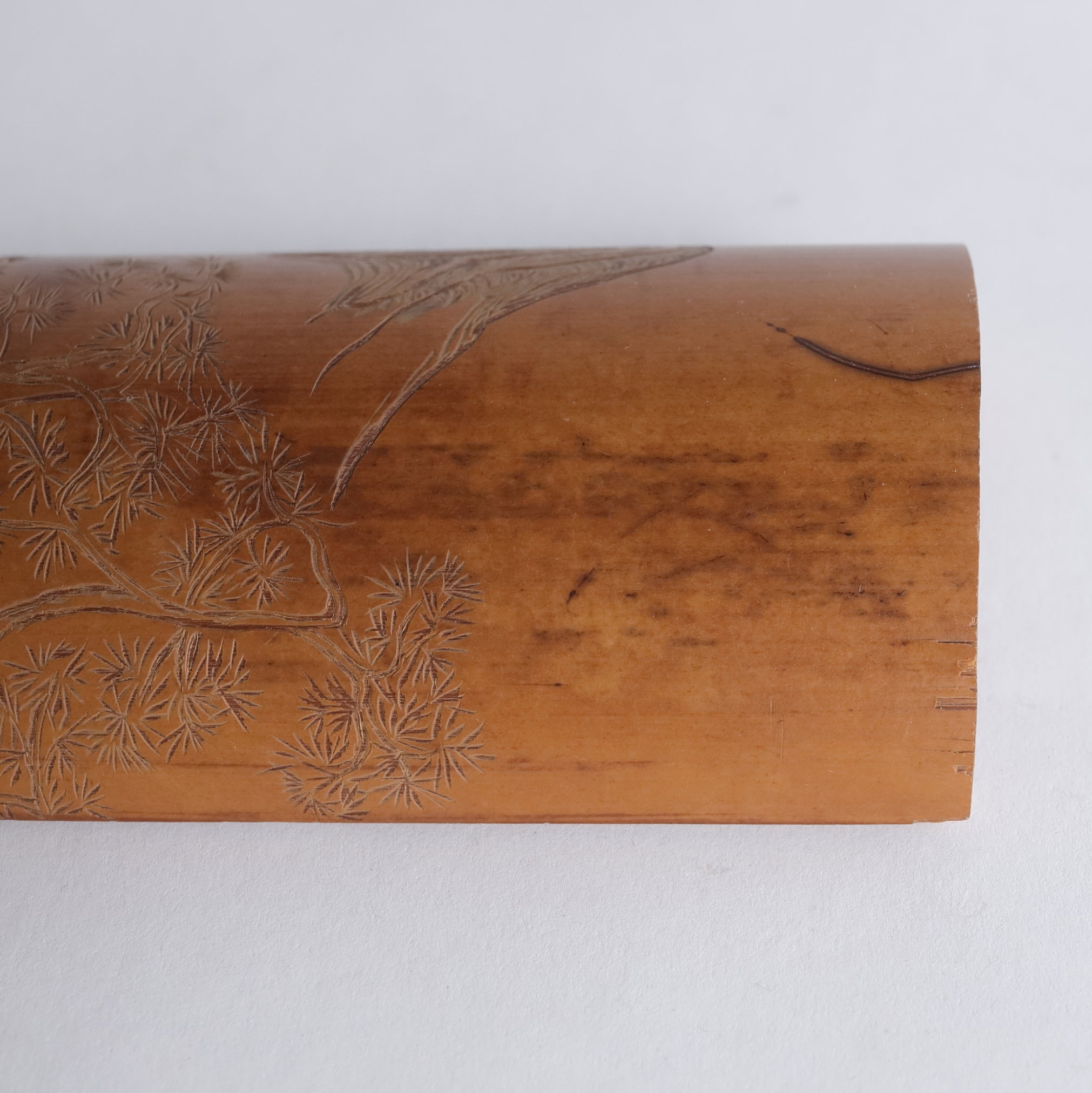 CUCHARA PARA TÉ DE BAMBÚ, Tallada con diseño de paisaje, Moderno(Siglos XIX–XX)