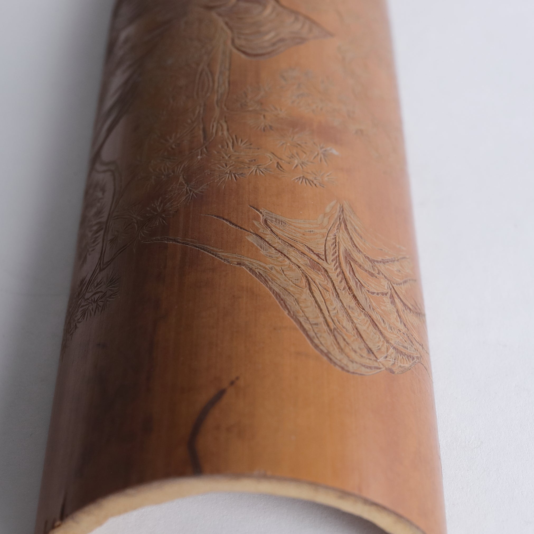 CUCHARA PARA TÉ DE BAMBÚ, Tallada con diseño de paisaje, Moderno(Siglos XIX–XX)