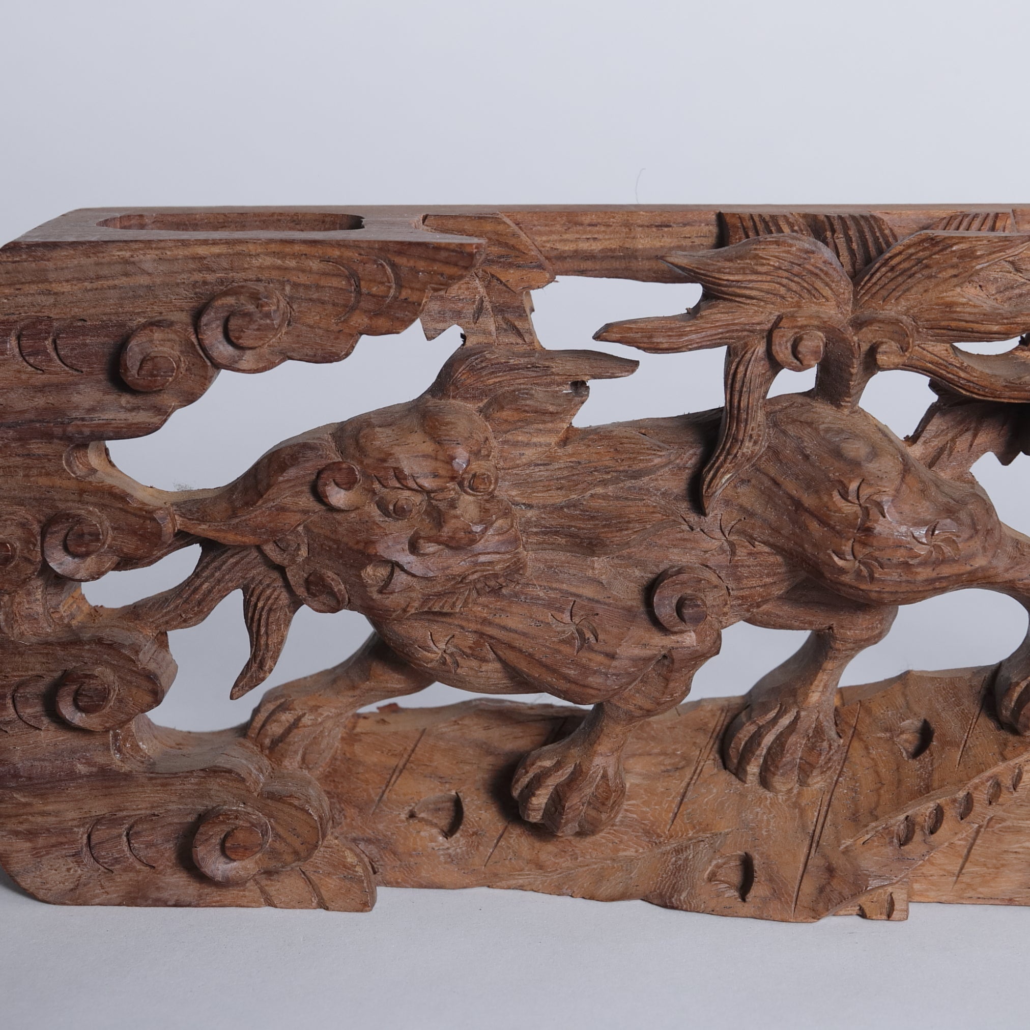 CARVED TRANSOM PANEL(RANMA), Openwork-carved with lion and peony design, Early Modern Period(16th–19th centuries)