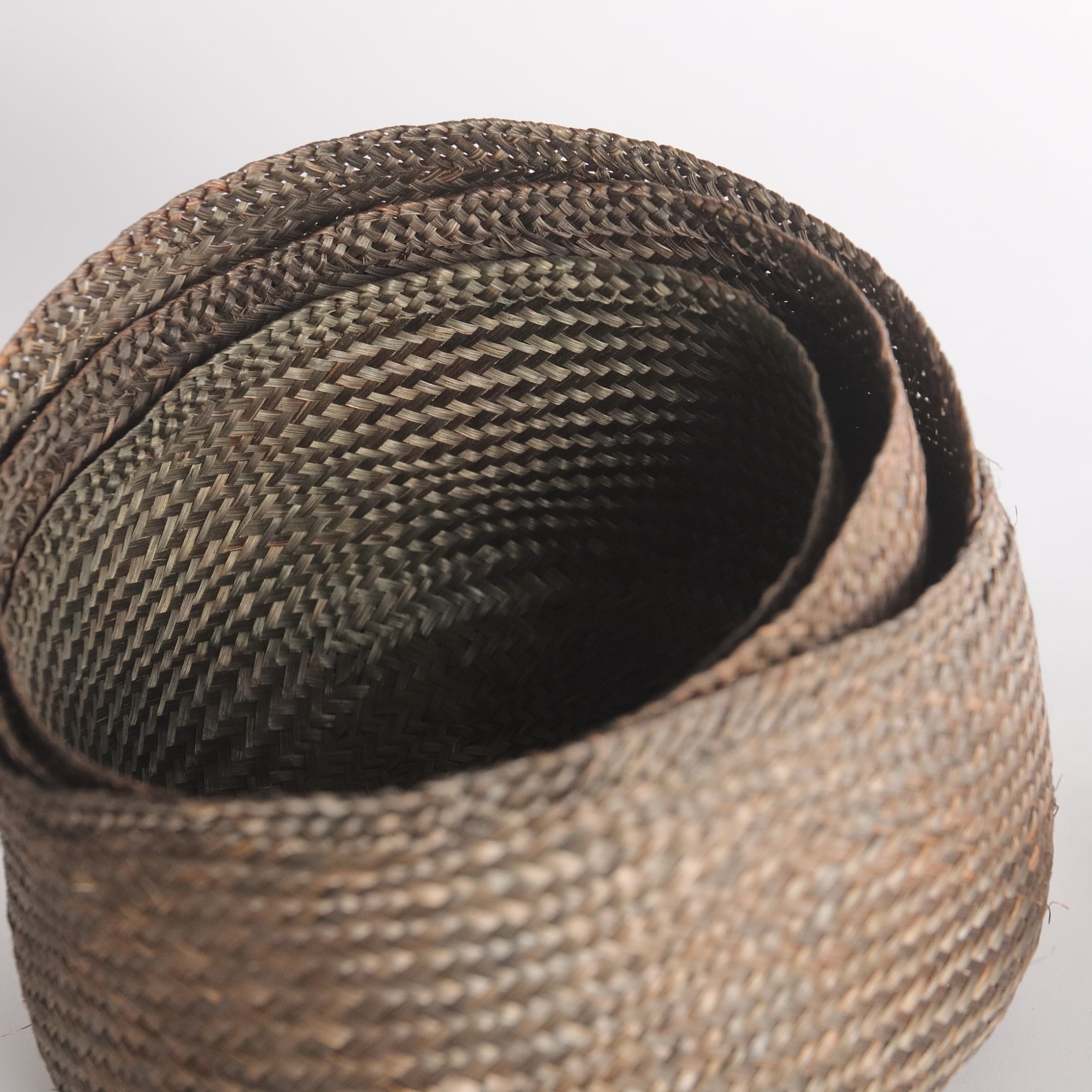 NEST OF LIDDED BASKETS