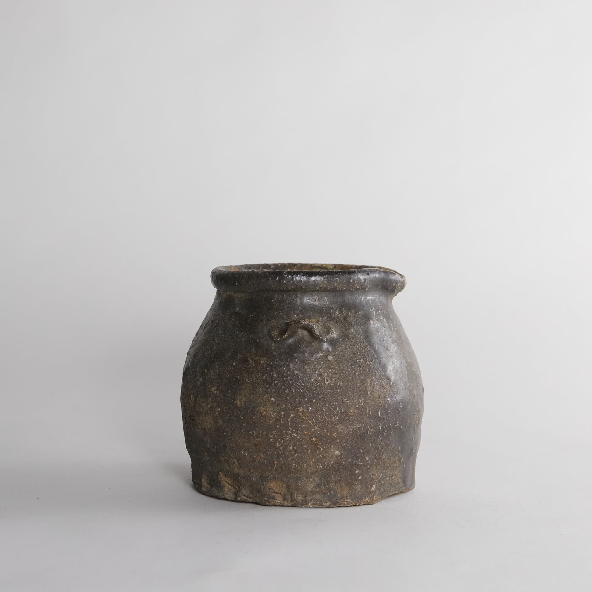 OHAGURO TSUBO(JARRA PARA ENNEGRECER DIENTES), Ko-Echizen, Período Muromachi(1336–1573 d. C.)