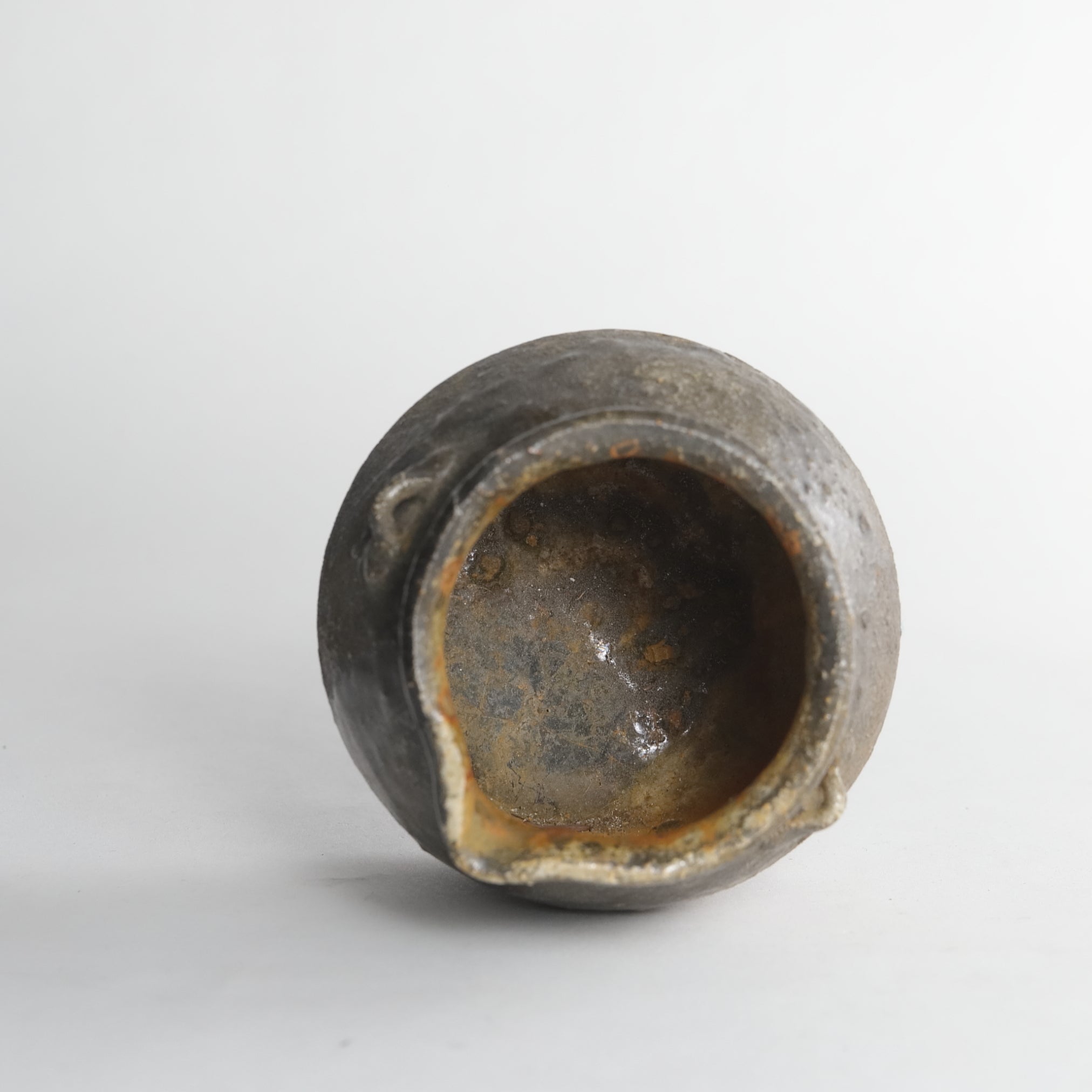 OHAGURO TSUBO(JARRA PARA ENNEGRECER DIENTES), Ko-Echizen, Período Muromachi(1336–1573 d. C.)