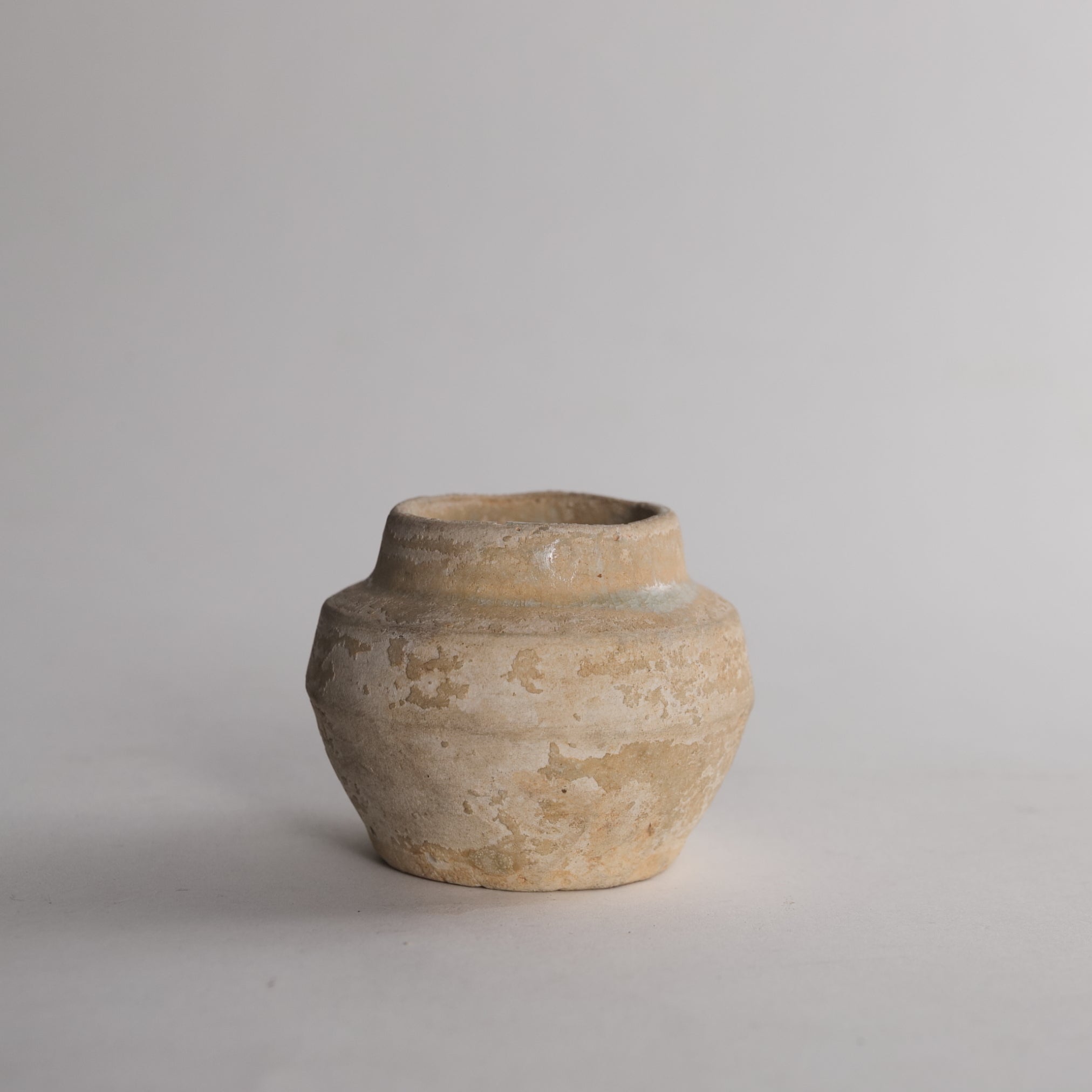 JARRA PEQUEÑA, Ko-Seto, vidriado ceniza, Período Muromachi(1336–1573 d. C.)