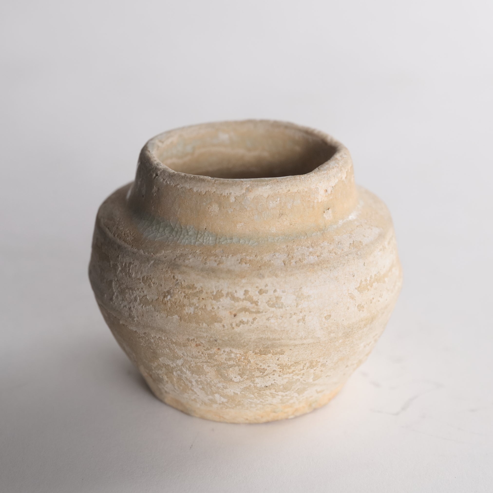 JARRA PEQUEÑA, Ko-Seto, vidriado ceniza, Período Muromachi(1336–1573 d. C.)