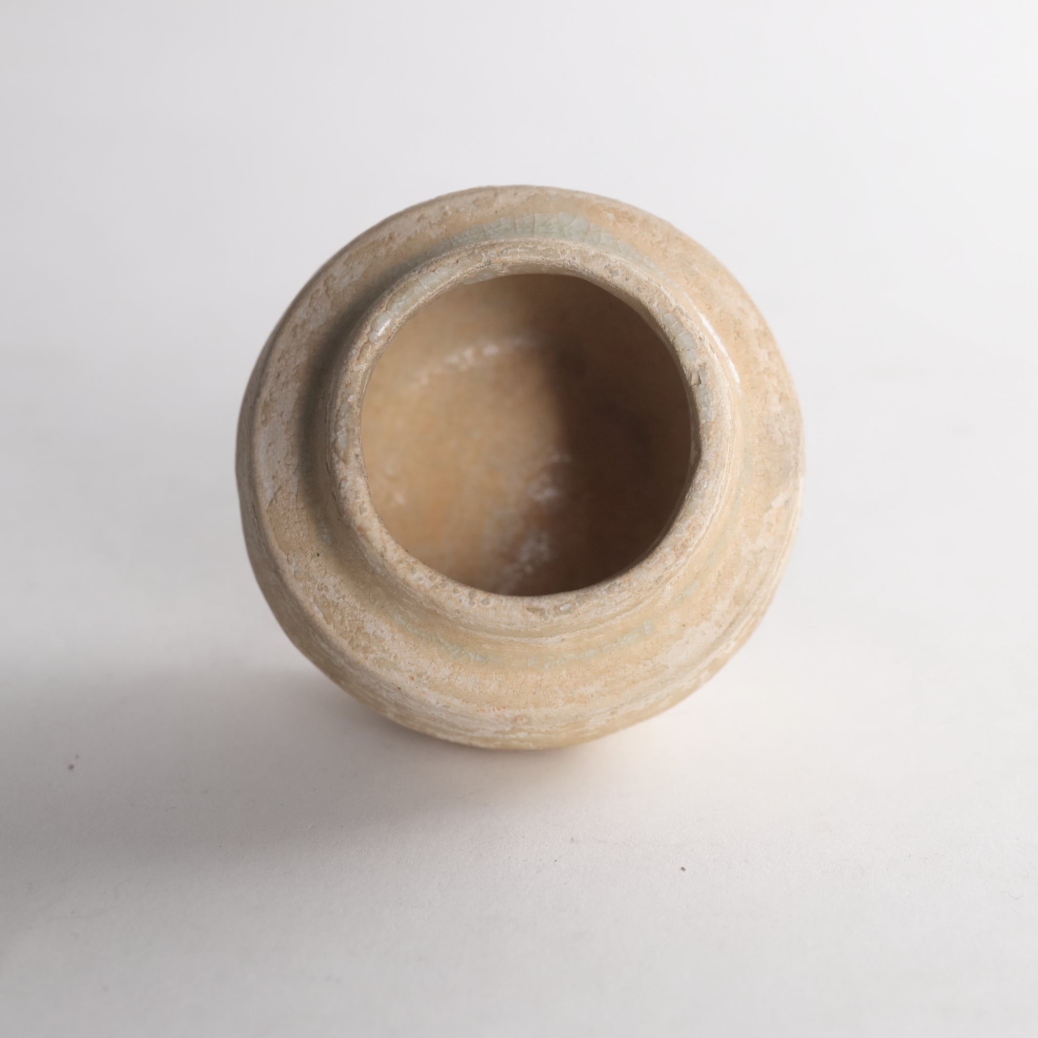 JARRA PEQUEÑA, Ko-Seto, vidriado ceniza, Período Muromachi(1336–1573 d. C.)