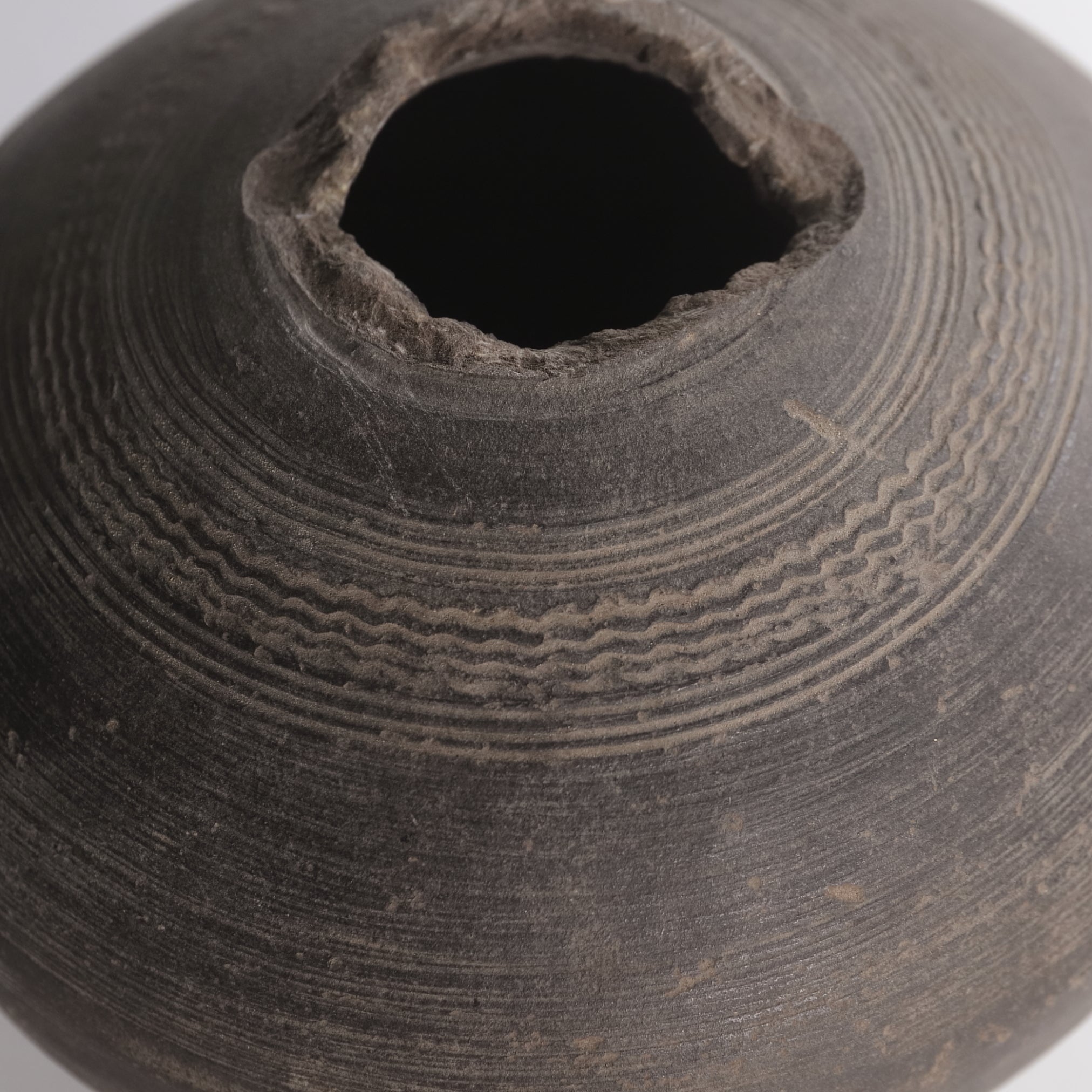 KURZHALS-GEFÄSS, Silla-Keramik(fragment), Silla-Zeit(668–900 n. Chr.)