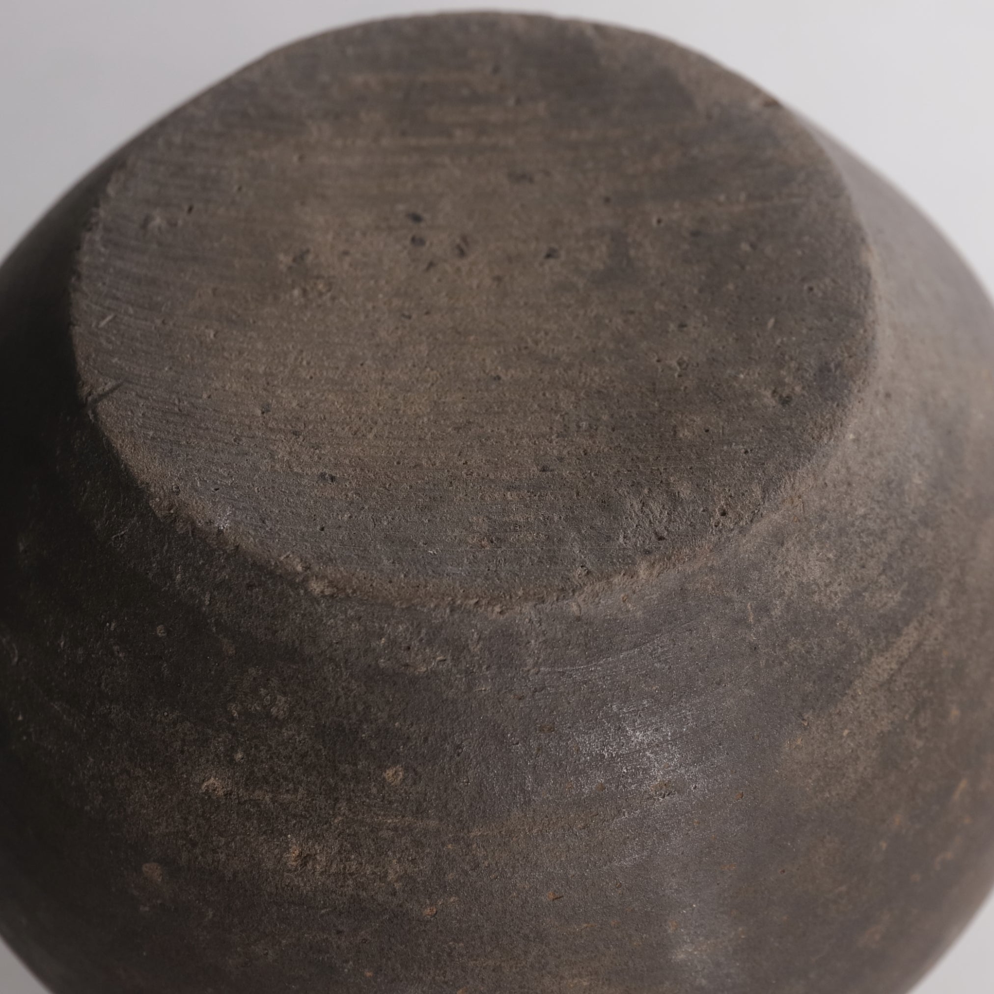 KURZHALS-GEFÄSS, Silla-Keramik(fragment), Silla-Zeit(668–900 n. Chr.)