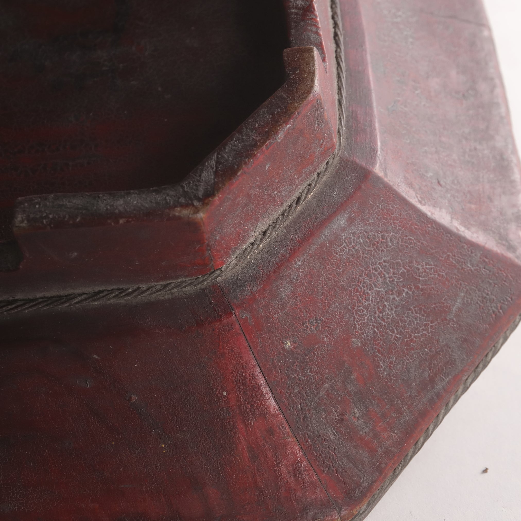 CORNER-CUT WOODEN TEA TRAY, Early Modern Period(16th–19th centuries)