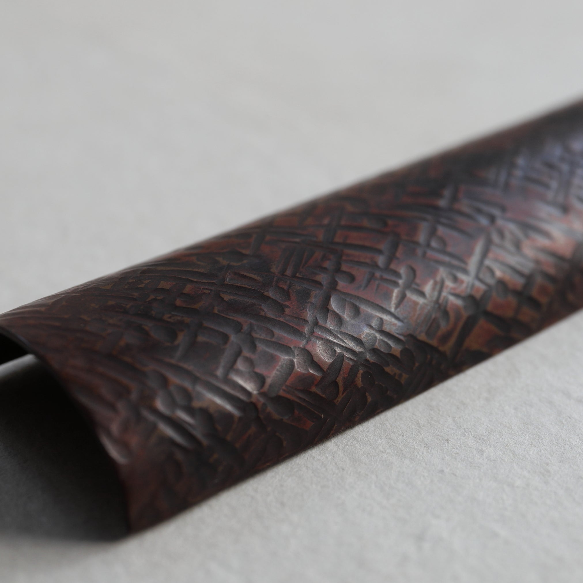 CUCHARA PARA TÉ DE COBRE, Con patrón lineal, Moderno(Siglos XIX–XX)