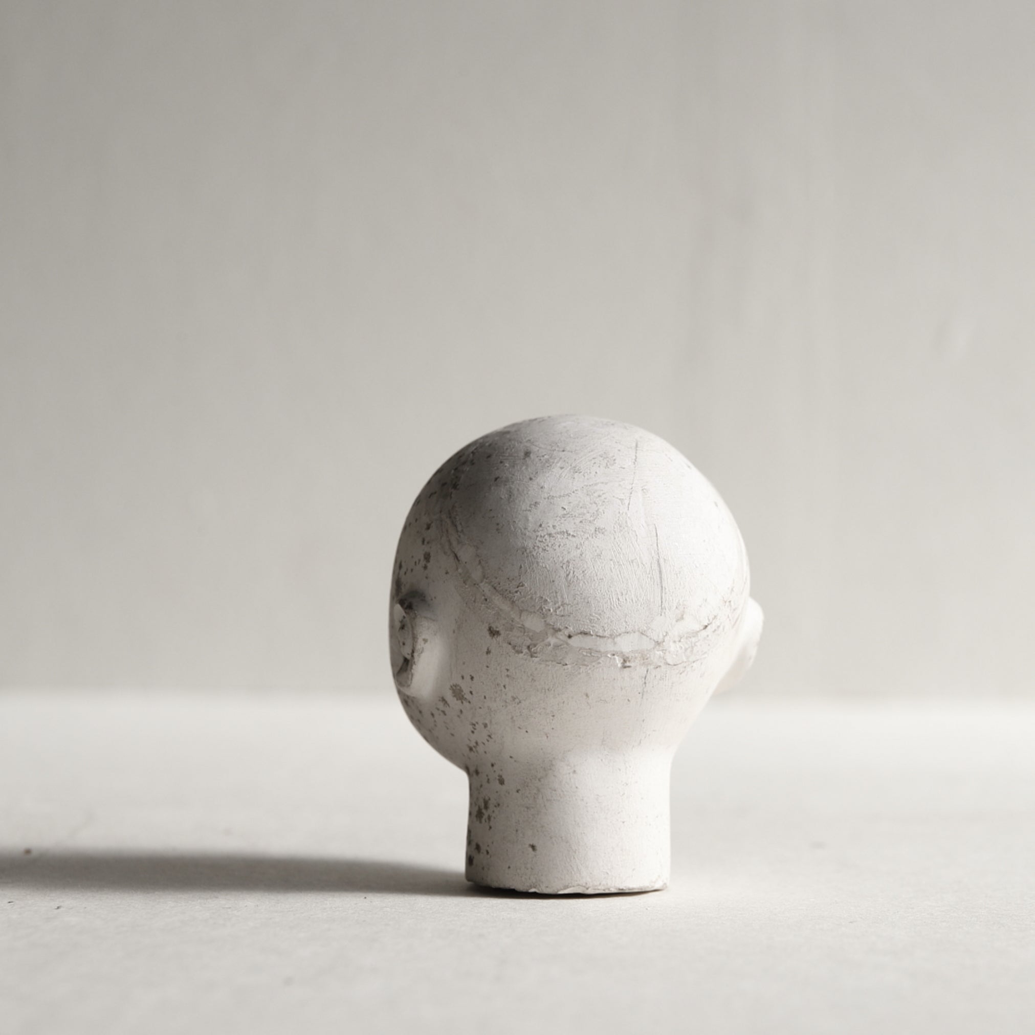 MOLDE DE YESO PARA CABEZA DE MUÑECA, a, Período Showa(1926–1989 d. C.)