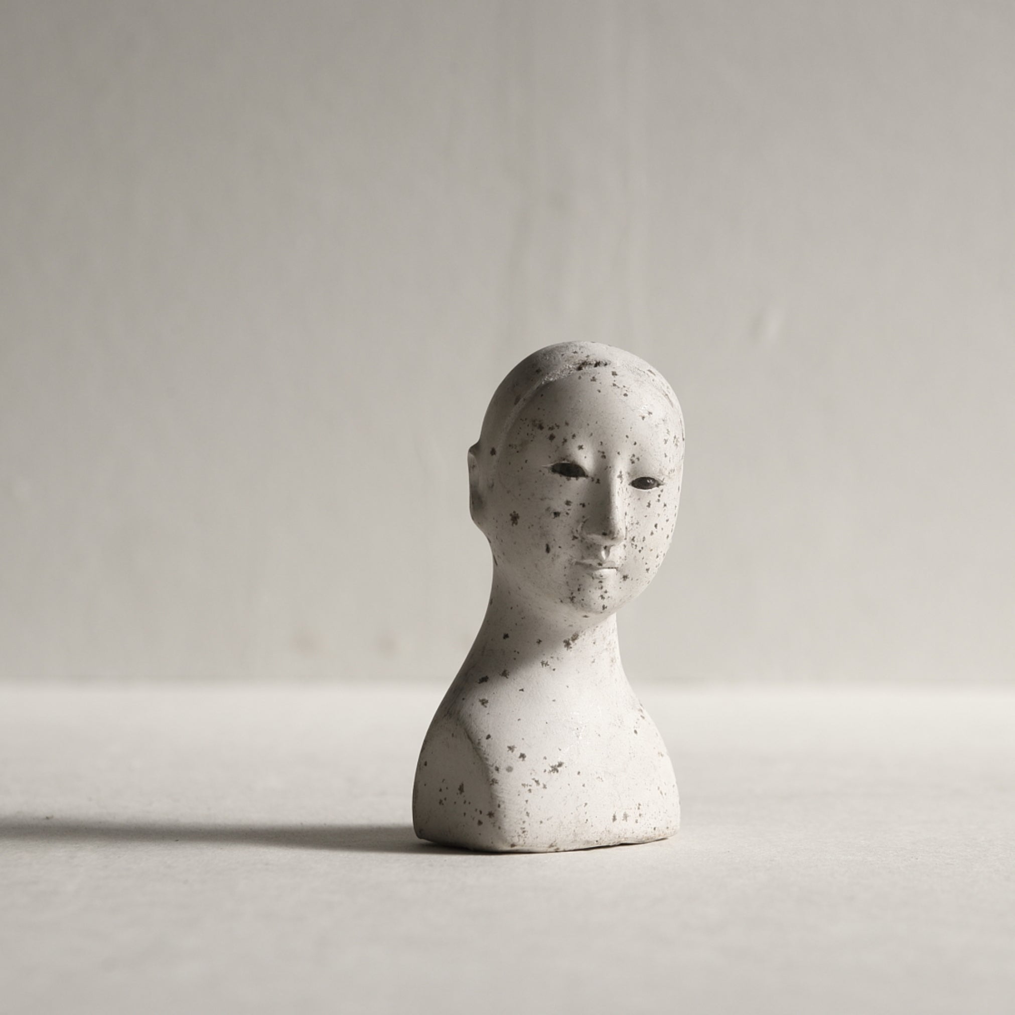 STAMPO IN GESSO PER TESTA DI BAMBOLA, c, Periodo Showa(1926–1989 d.C.)