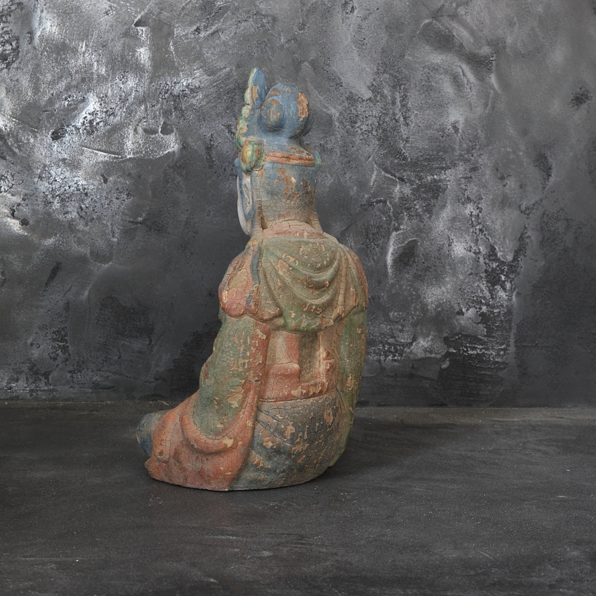 WOODEN STATUE OF AVALOKITESHVARA BODHISATTVA, Qing Dynasty(1616–1911CE)