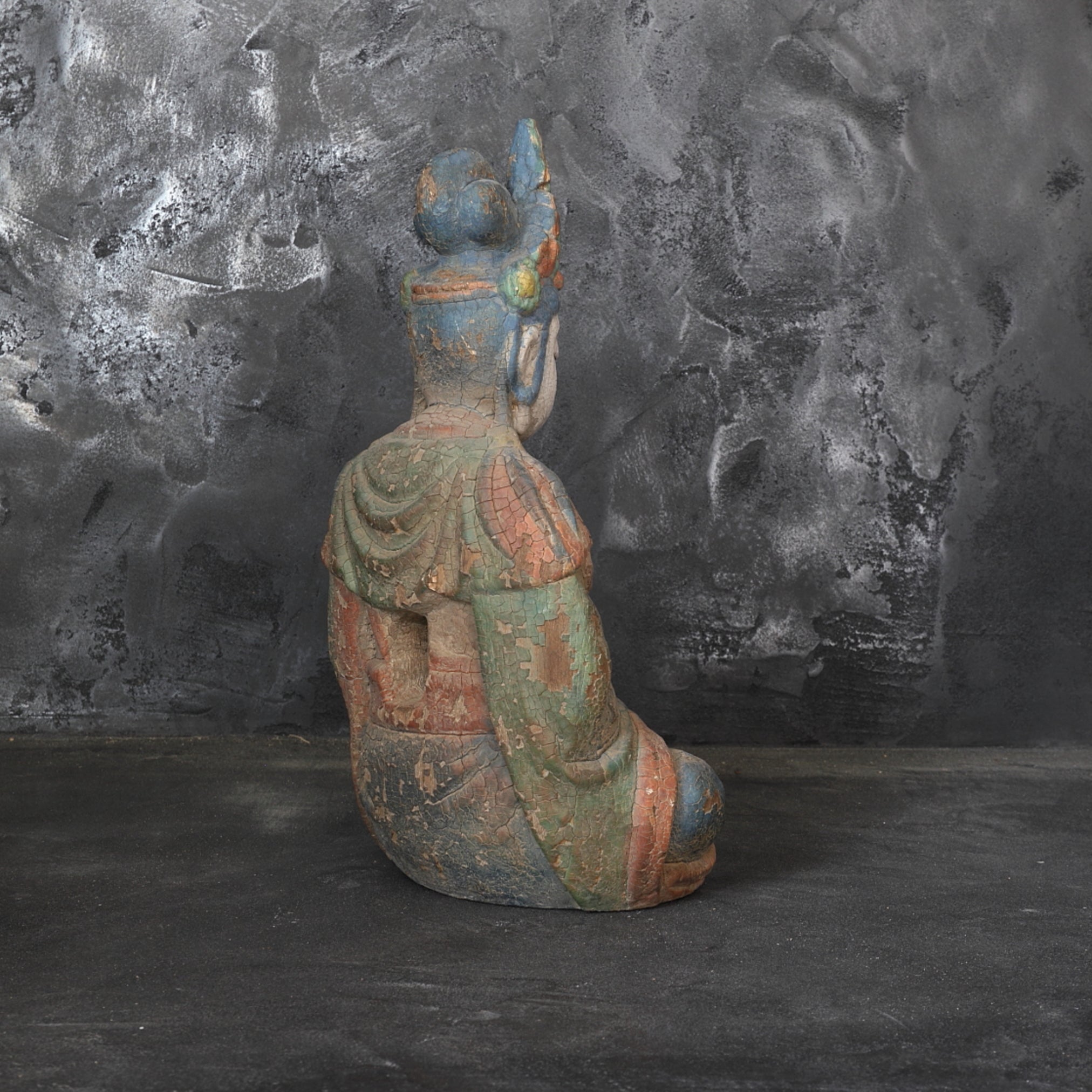 WOODEN STATUE OF AVALOKITESHVARA BODHISATTVA, Qing Dynasty(1616–1911CE)