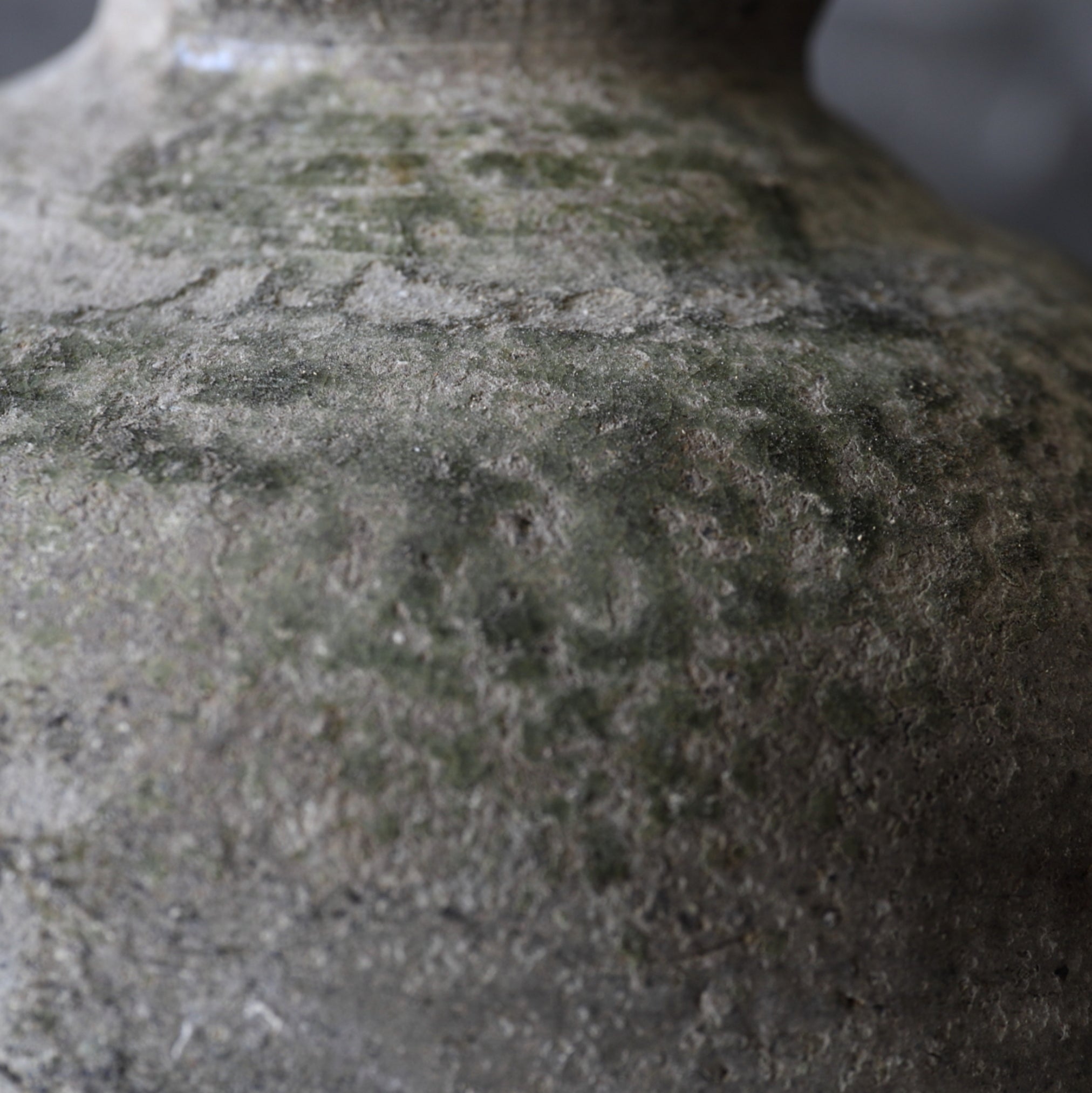 JARRA PEQUEÑA, Cerámica Sue / Uzukumaru, vidriado ceniza, Período Kofun(250–581 d. C.)