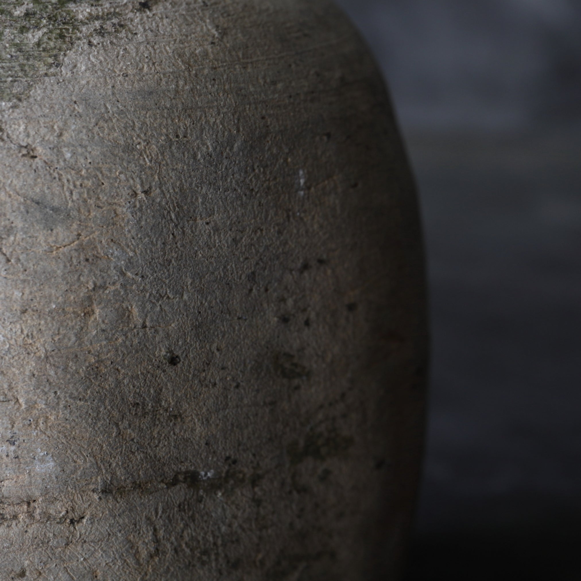 JARRA PEQUEÑA, Cerámica Sue / Uzukumaru, vidriado ceniza, Período Kofun(250–581 d. C.)