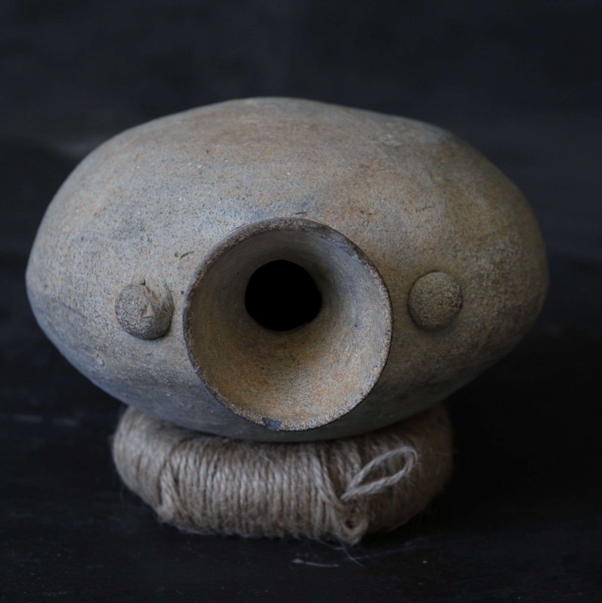FLASCHE MIT HENKEL, Sue-Keramik, Kofun-Zeit(250–581 n. Chr.)