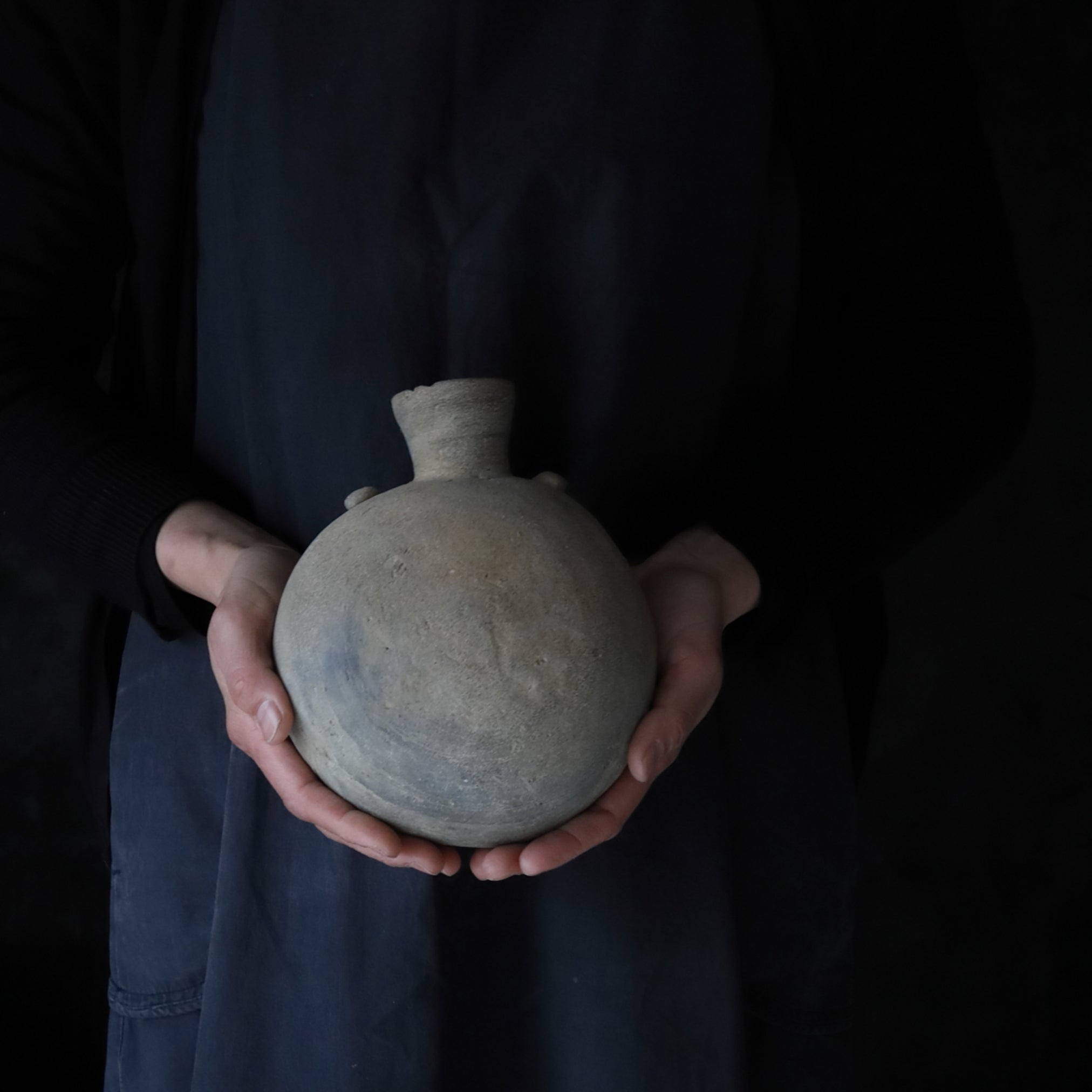 FLASCHE MIT HENKEL, Sue-Keramik, Kofun-Zeit(250–581 n. Chr.)