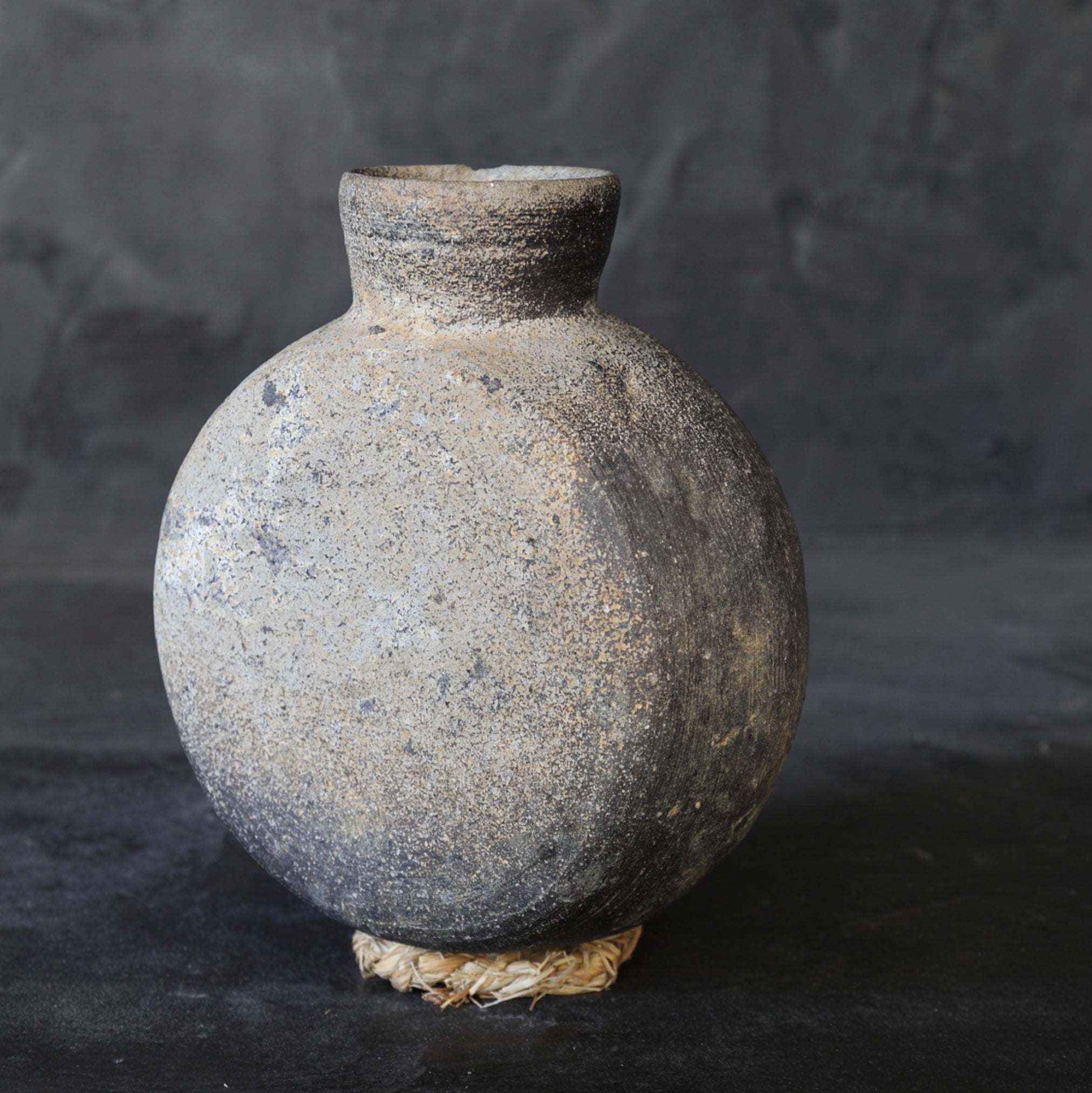 BOTELLA CON ASA, Cerámica Sue, c, Período Kofun(250–581 d. C.)