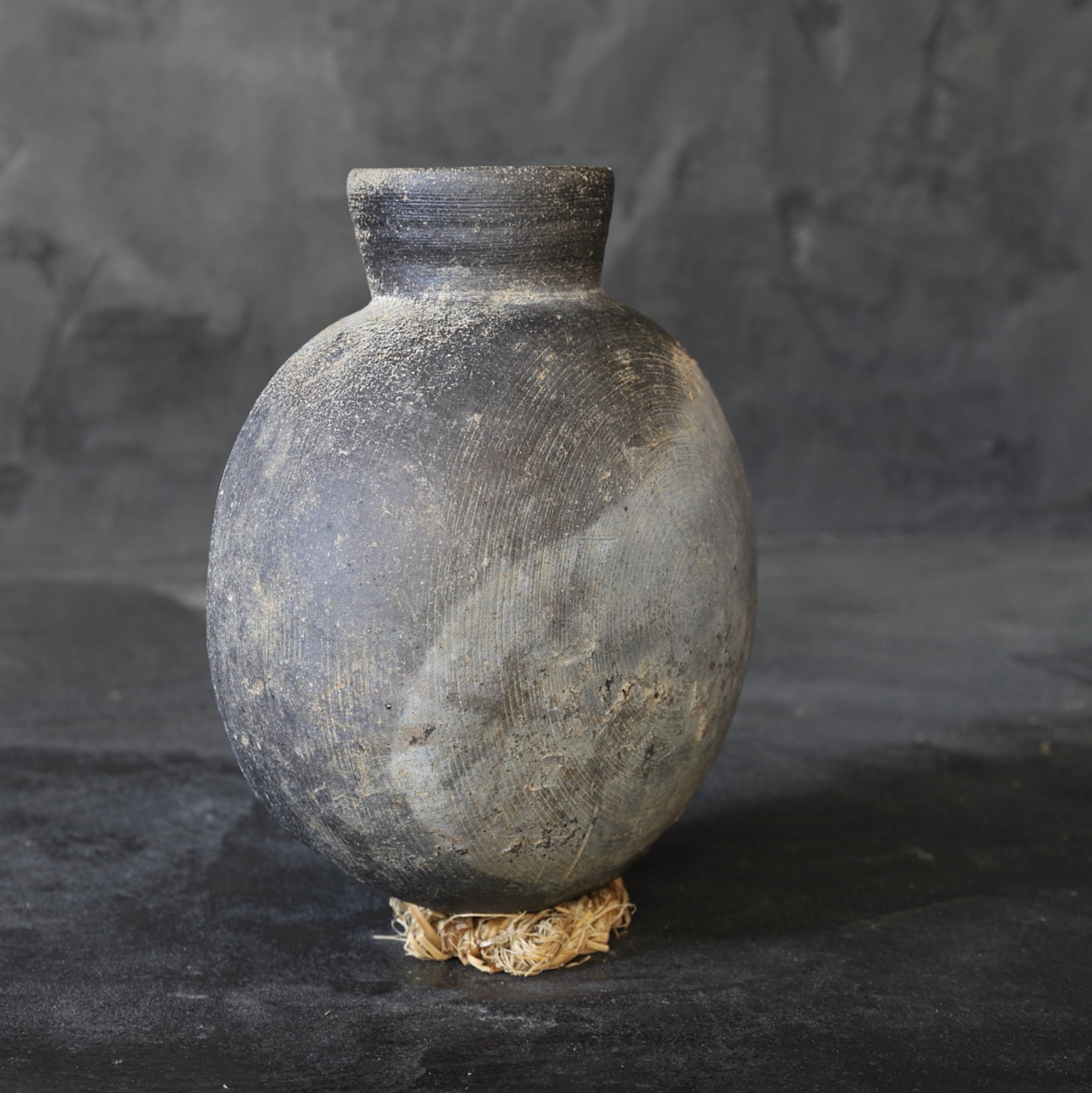 BOTELLA CON ASA, Cerámica Sue, c, Período Kofun(250–581 d. C.)