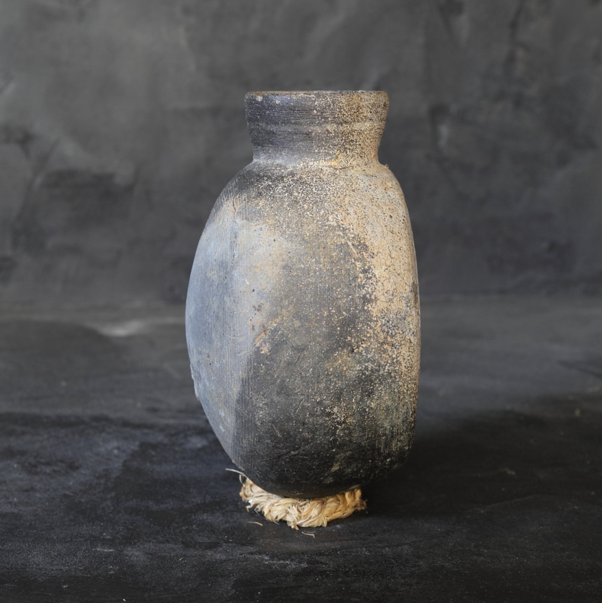 BOTELLA CON ASA, Cerámica Sue, c, Período Kofun(250–581 d. C.)